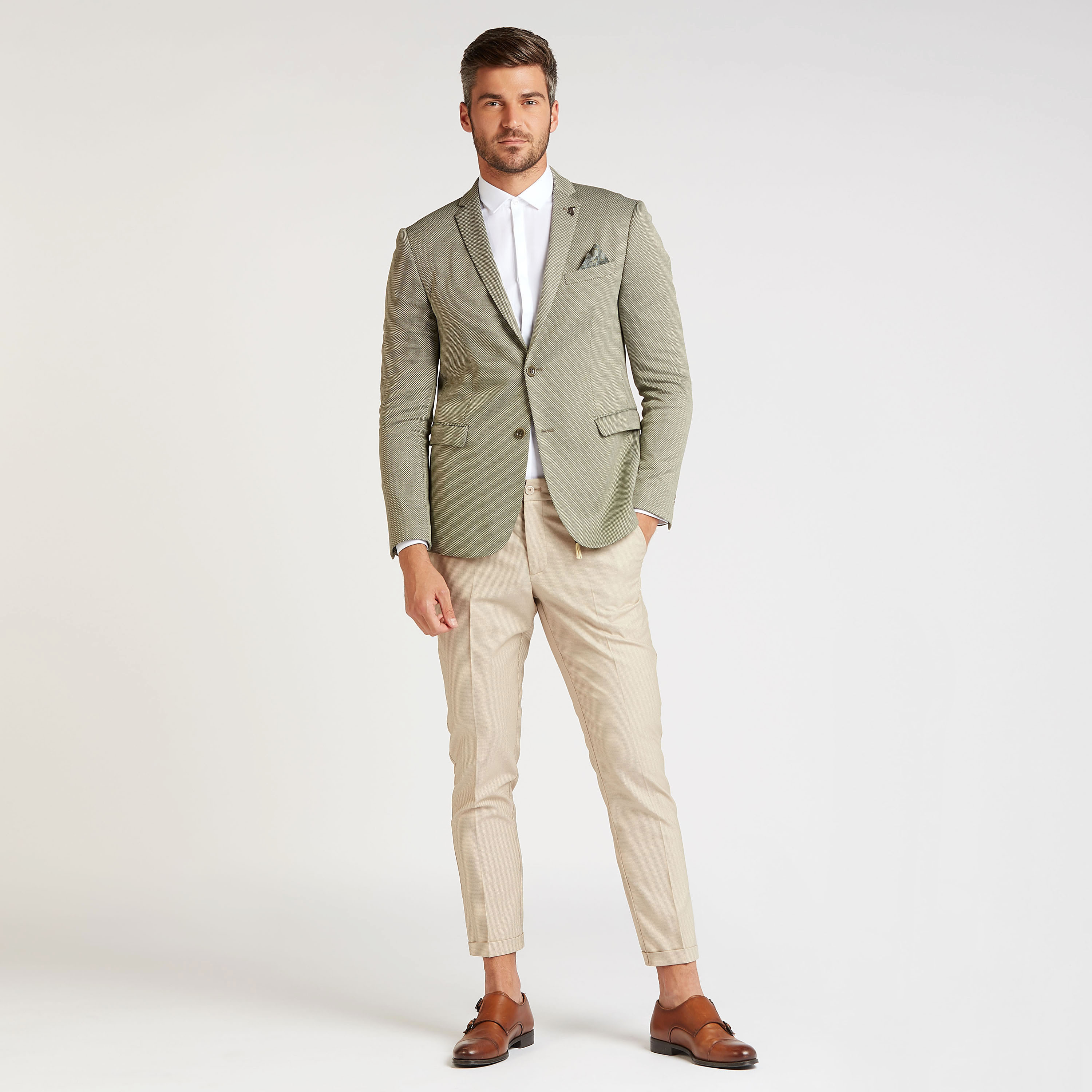 جاكيت رسمي سكيني بارز الملمس بأكمام طويلة وياقة مطويّة-men-clothing-jacketsandblazers-blazers-image-2