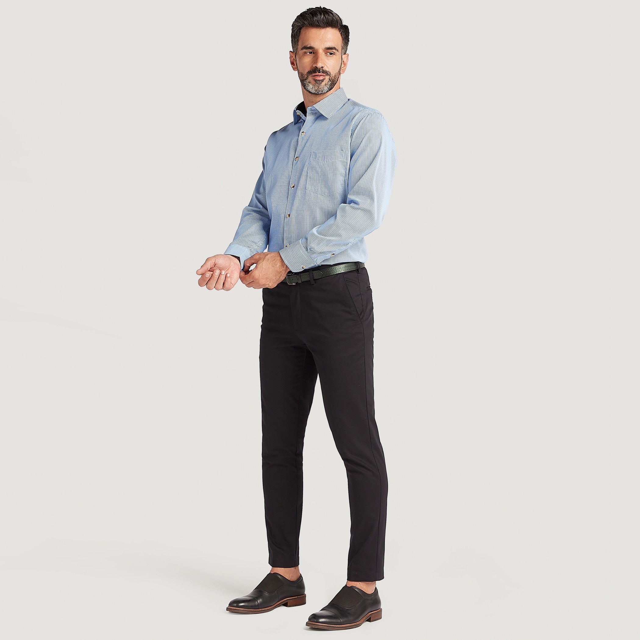 بنطلون سادة سليم فيت بخصر متوسّط الارتفاع وزر إغلاق-men-clothing-trousersandchinos-trousers-image-2