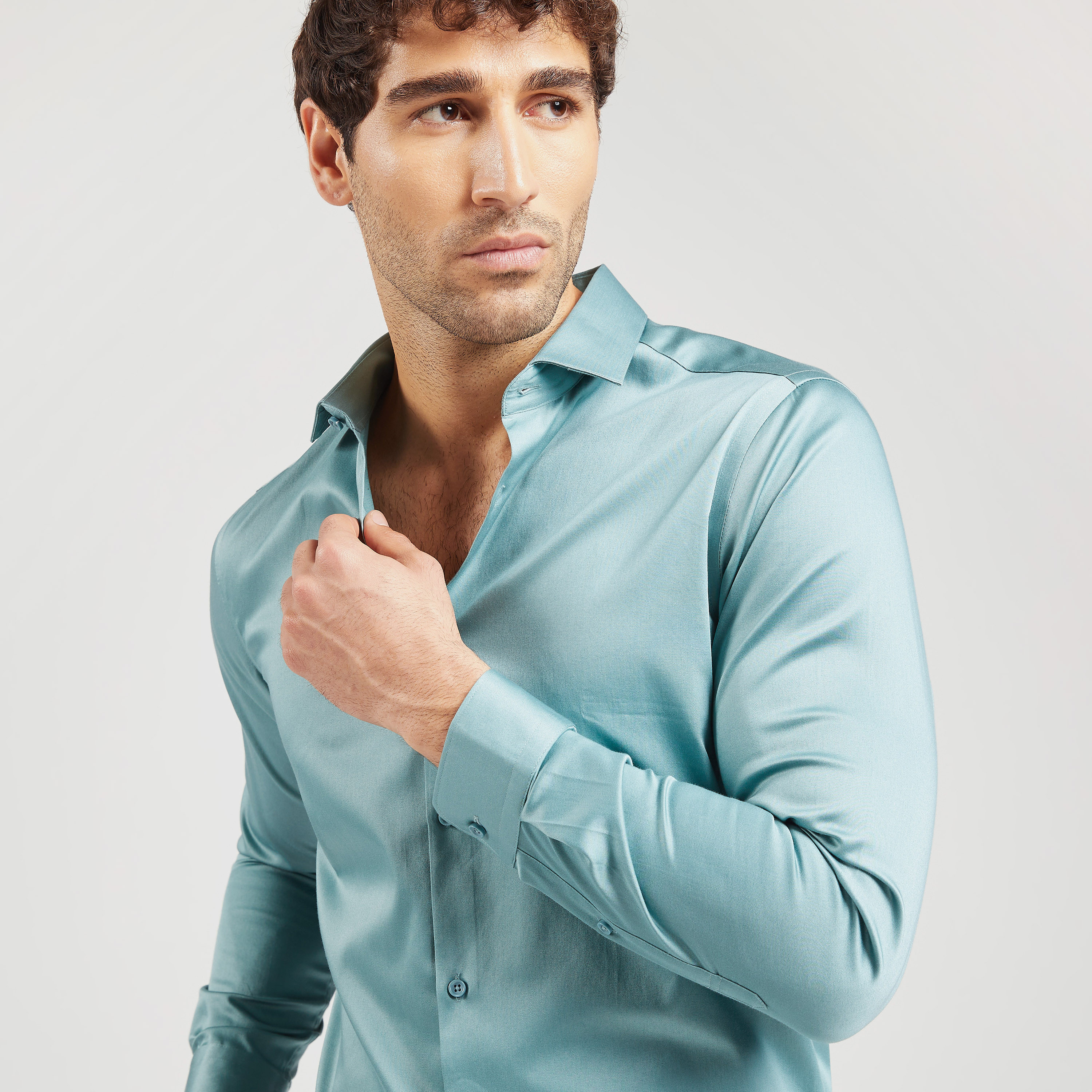 قميص رسمي سادة بأكمام طويلة وزر إغلاق-men-clothing-shirts-image-3