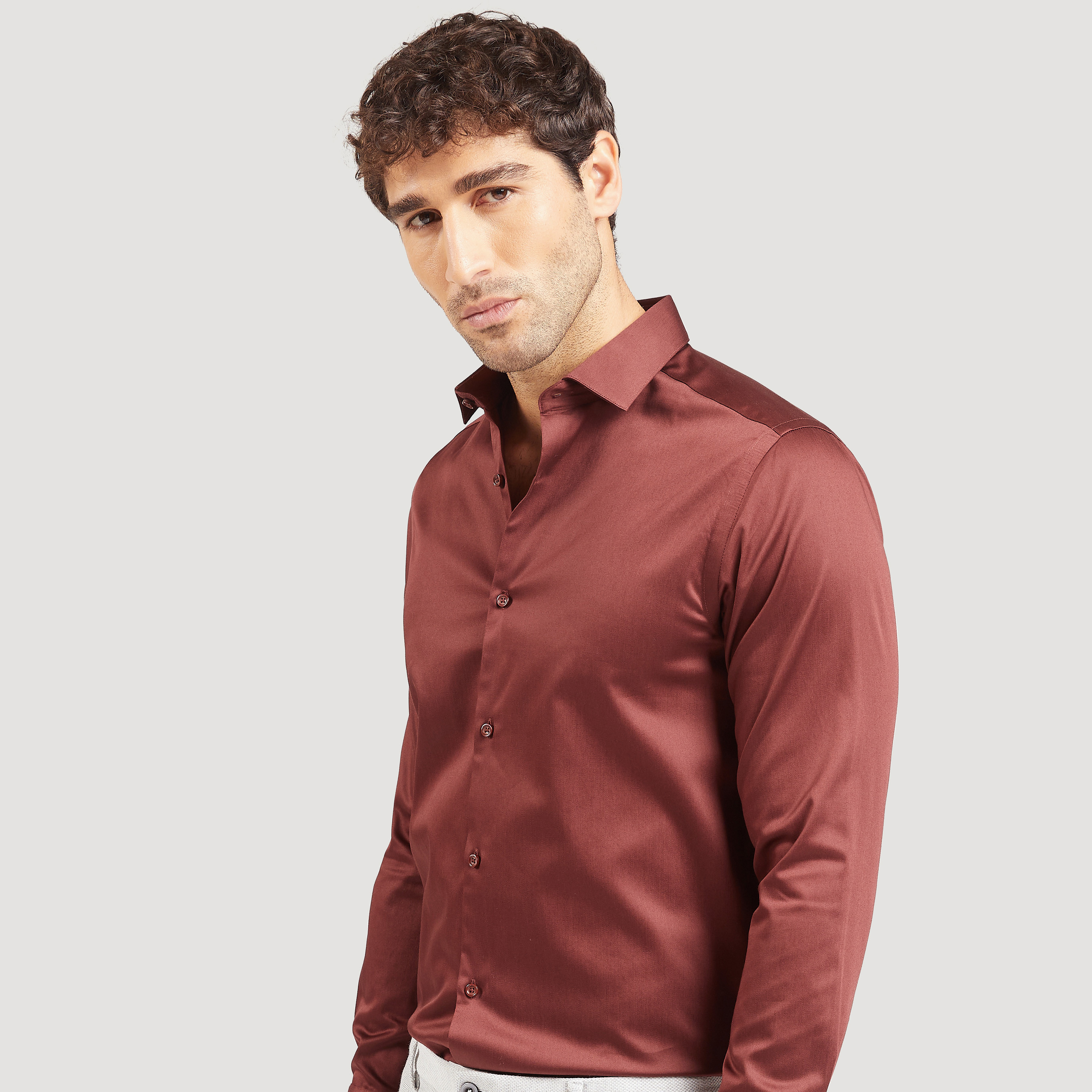 قميص رسمي سادة بأكمام طويلة وزر إغلاق-men-clothing-shirts-image-10