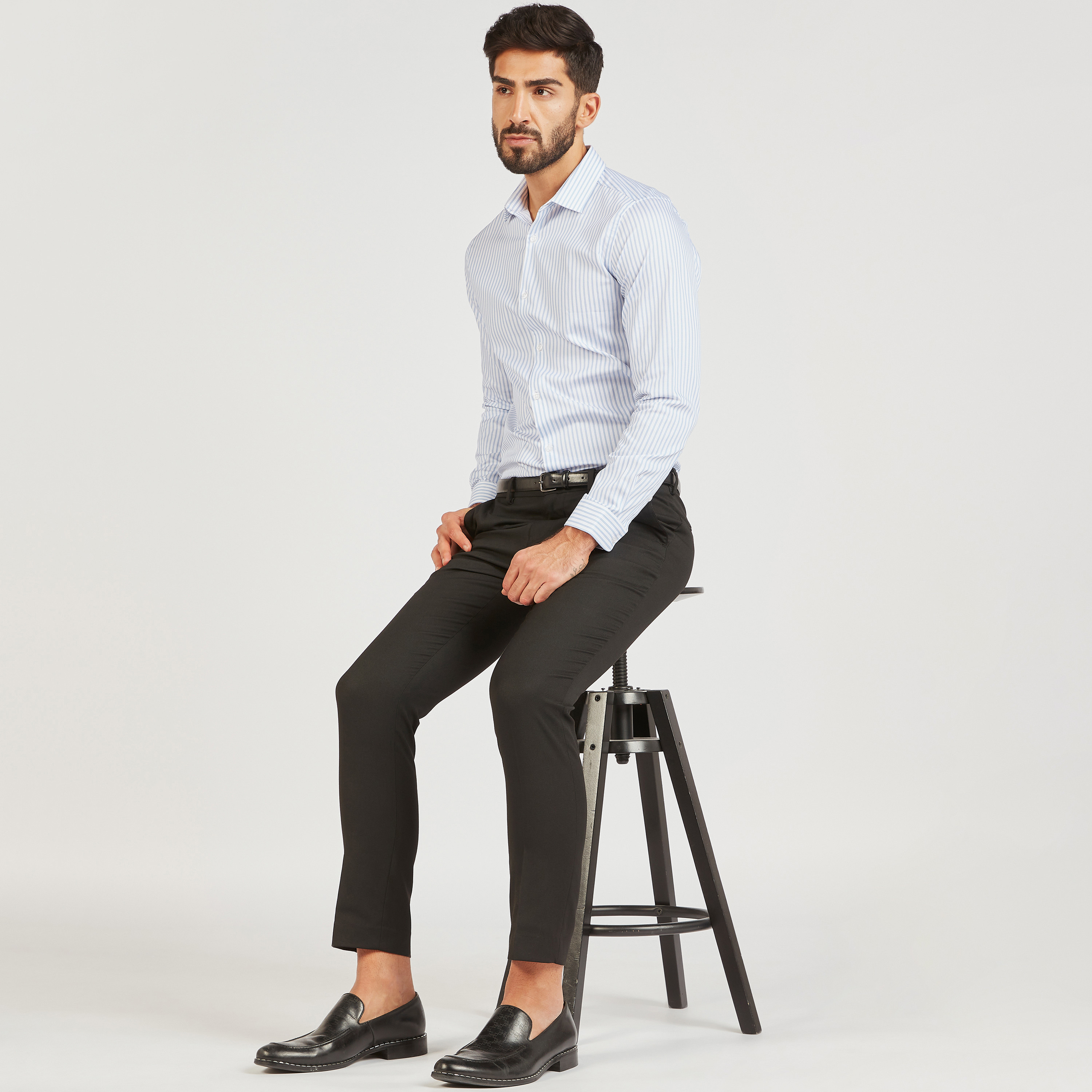قميص مقلّم بأكمام طويلة وأزرار إغلاق-men-clothing-shirts-image-5