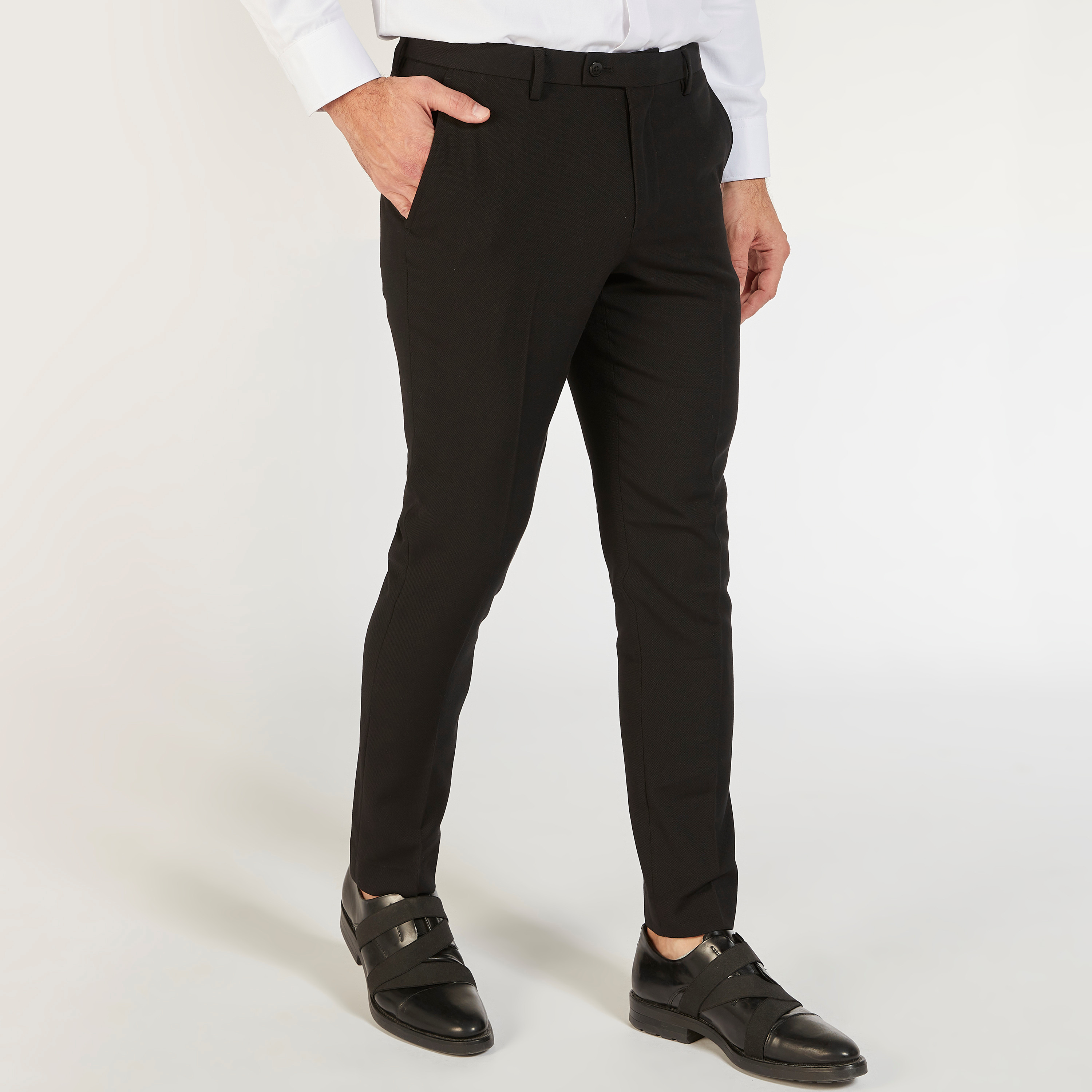 بنطلون رسمي سادة بزر إغلاق وجيوب-men-clothing-bottoms-trousersandchinos-trousers-image-1