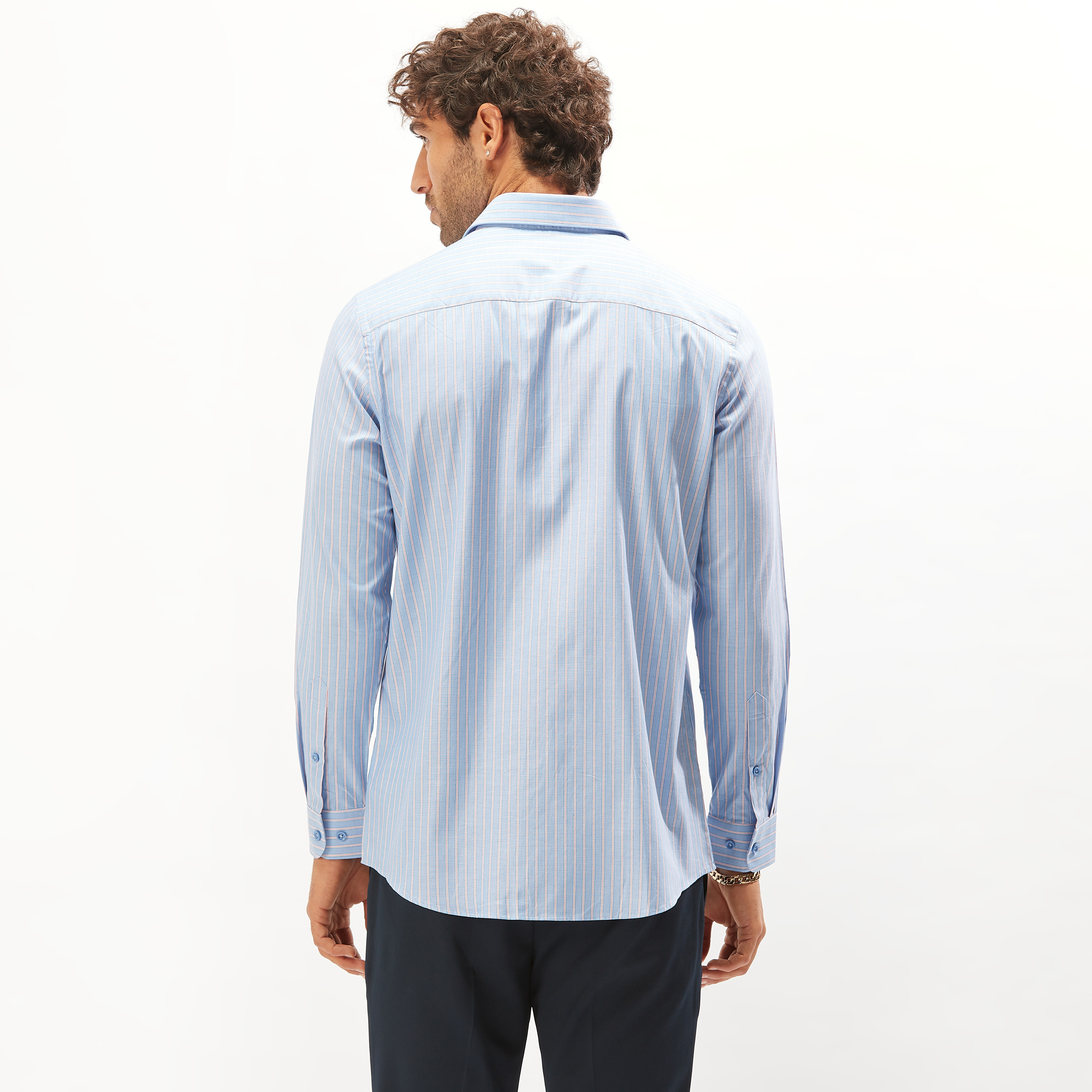 قميص رسمي مخطط بقصة عادية وأكمام طويلة وجيب-men-clothing-shirts-image-5