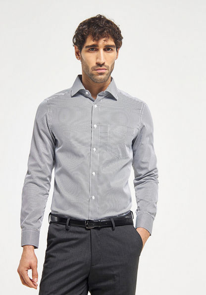 Buy Men's Checked Collared Shirt with Long Sleeves and Pocket Online ...