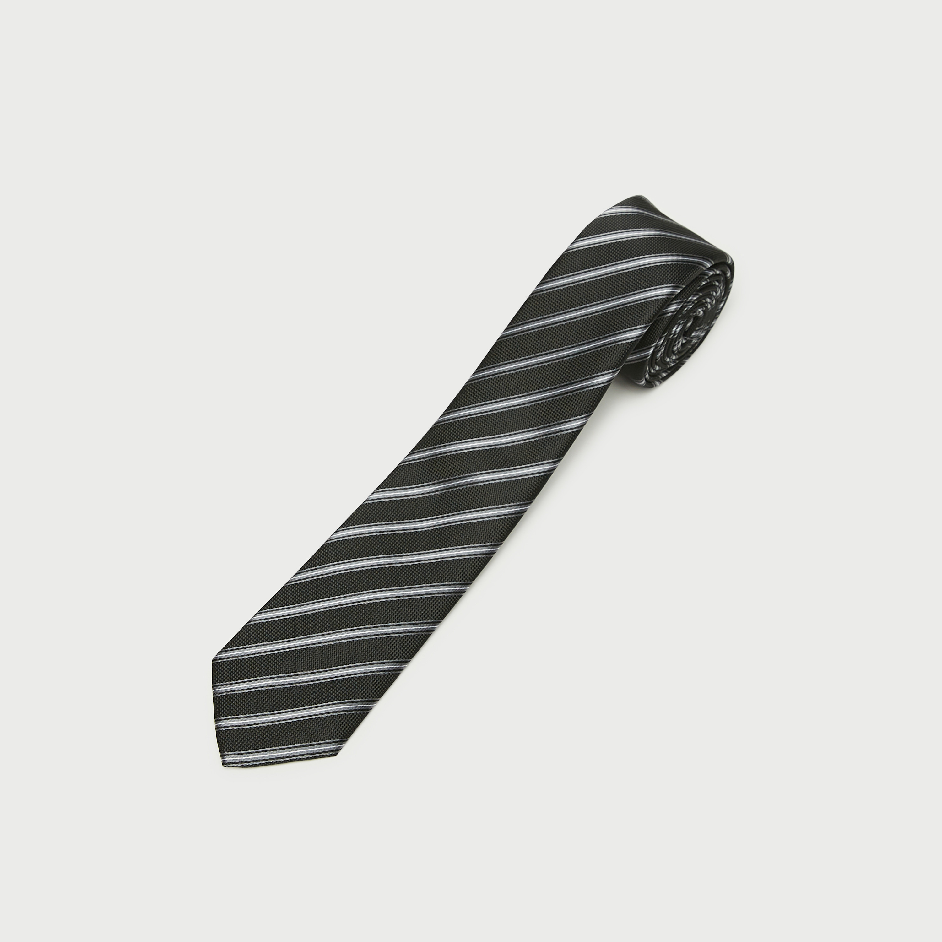 ربطة عنق مخطّطة بحلقة تثبيت-men-tiesandcufflinks-pocketsquares-image-1