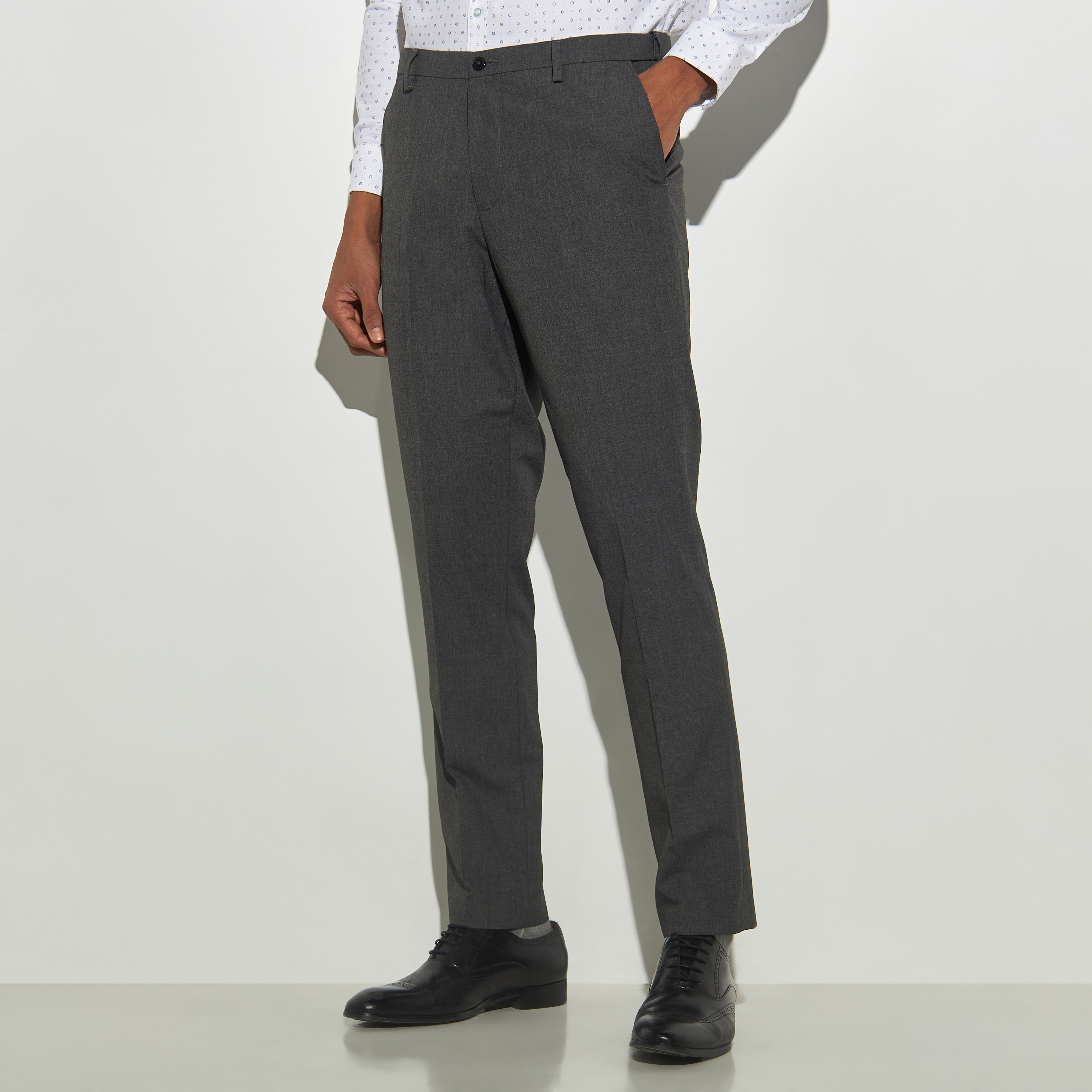 Regular Fit Linen-blend trousers - Dark beige - Men | H&M IN