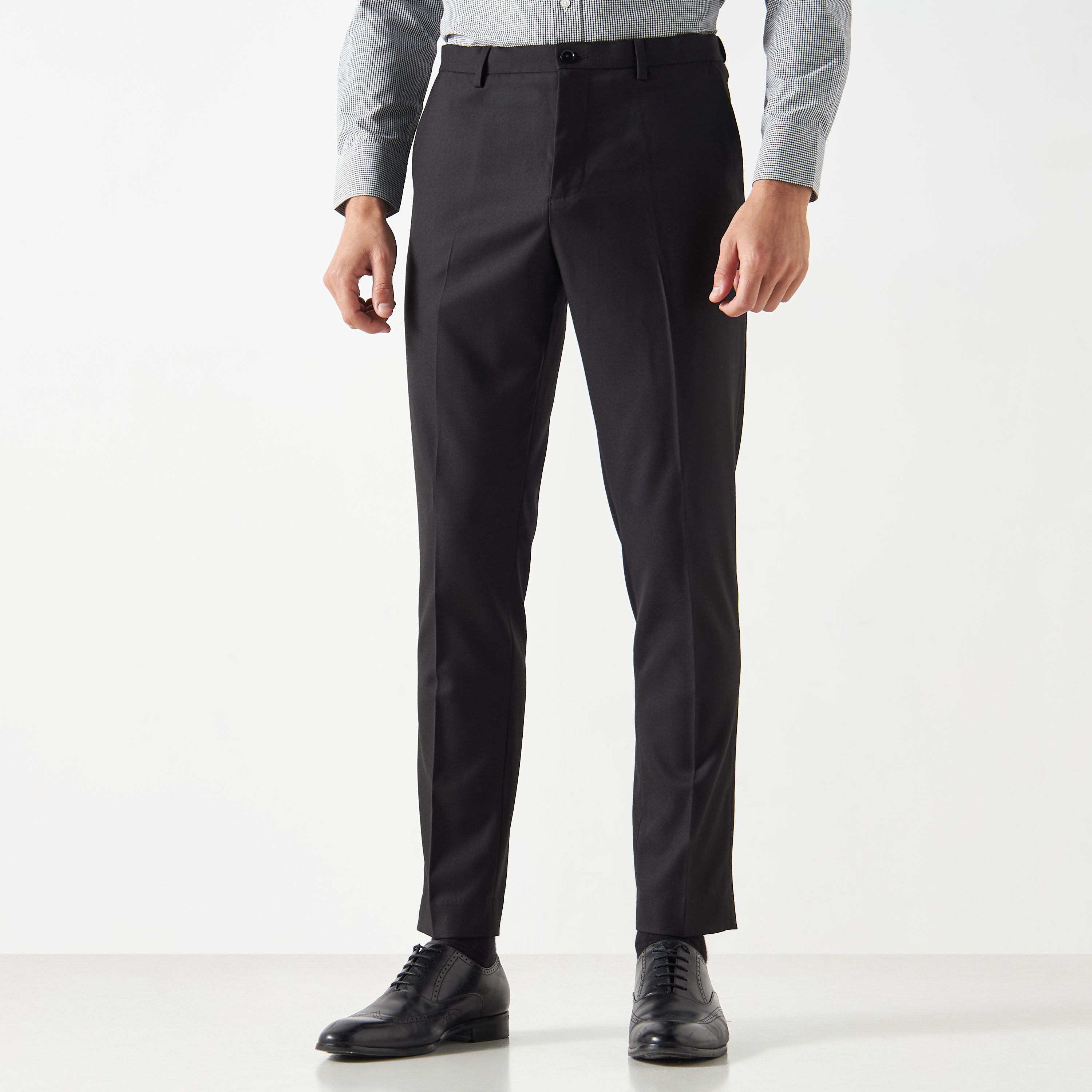 Buy Men Black Check Slim Fit Formal Trousers Online - 591770 | Peter England