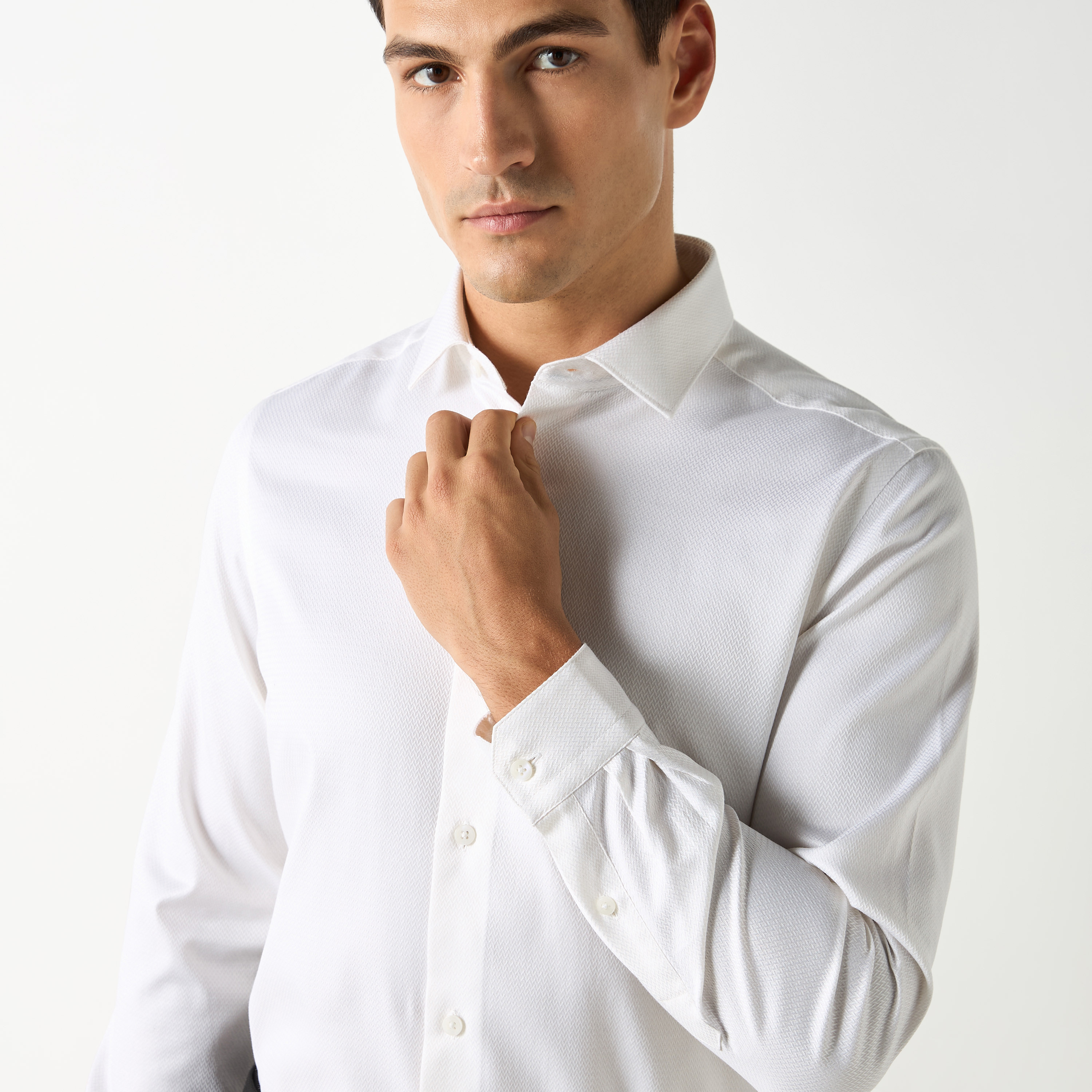 قميص رسمي بارز الملمس بأكمام طويلة-men-clothing-shirts-image-14