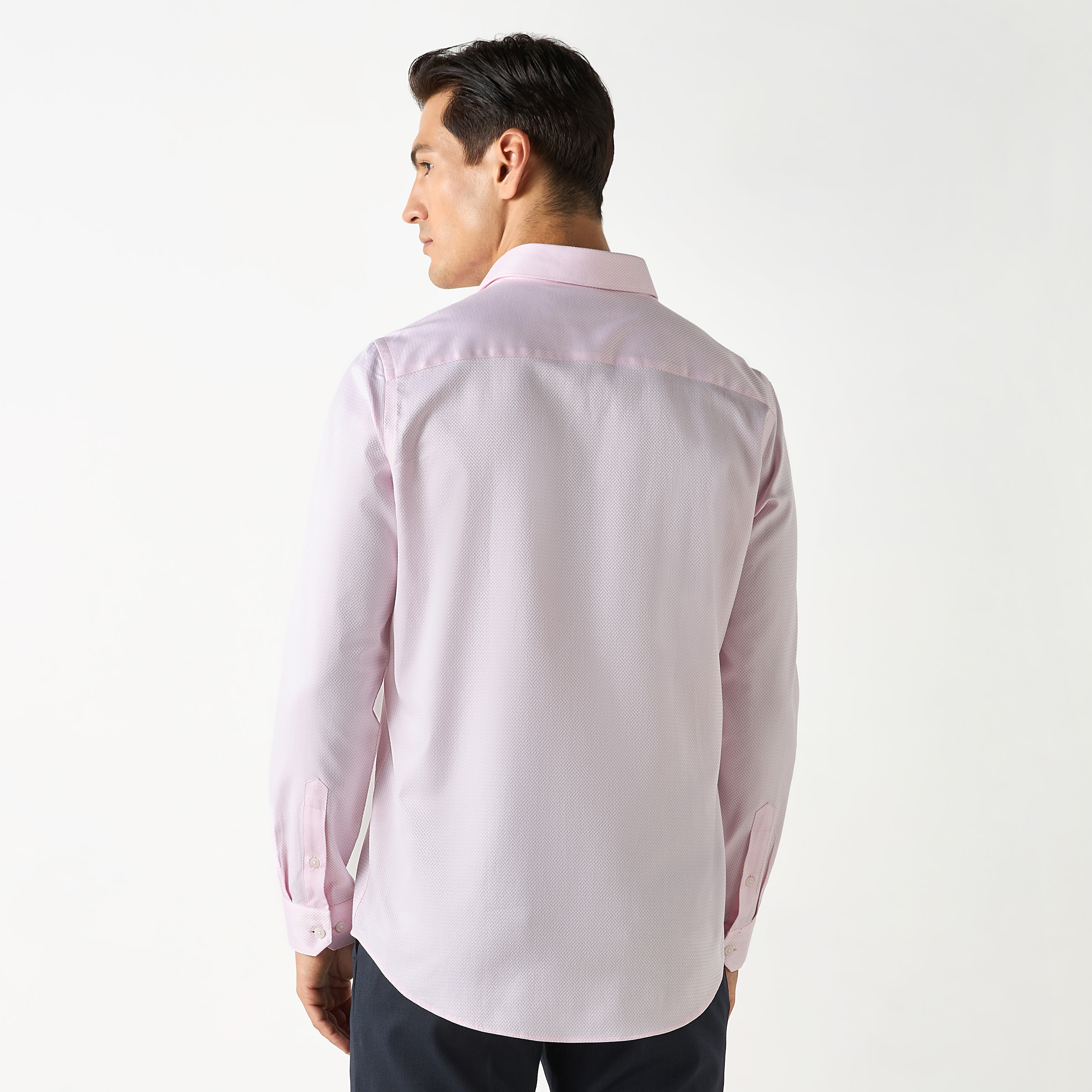 قميص رسمي بارز الملمس بأكمام طويلة-men-clothing-shirts-image-3