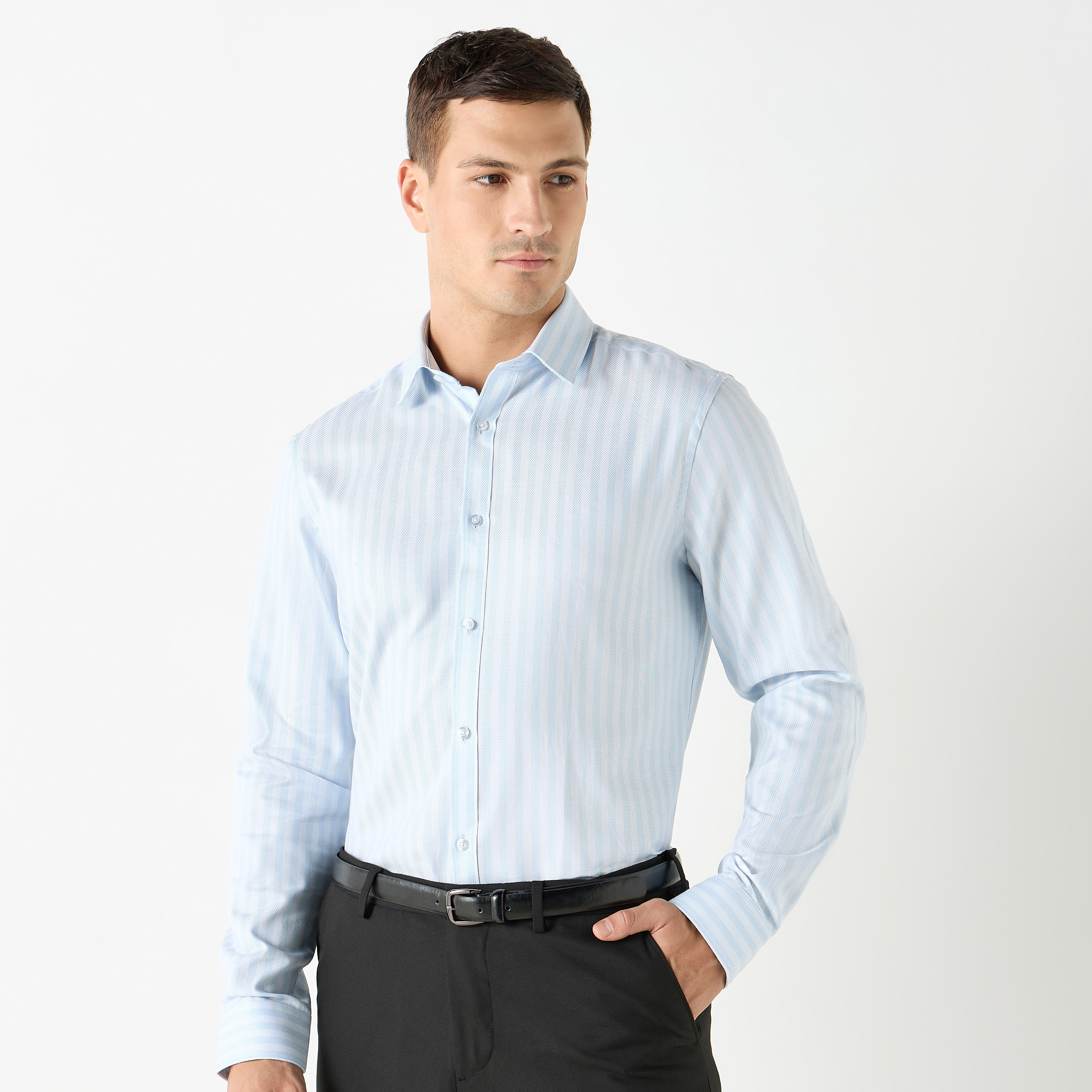 قميص مخطط بياقة وقصّة عادية وأكمام طويلة-men-clothing-shirts-image-6