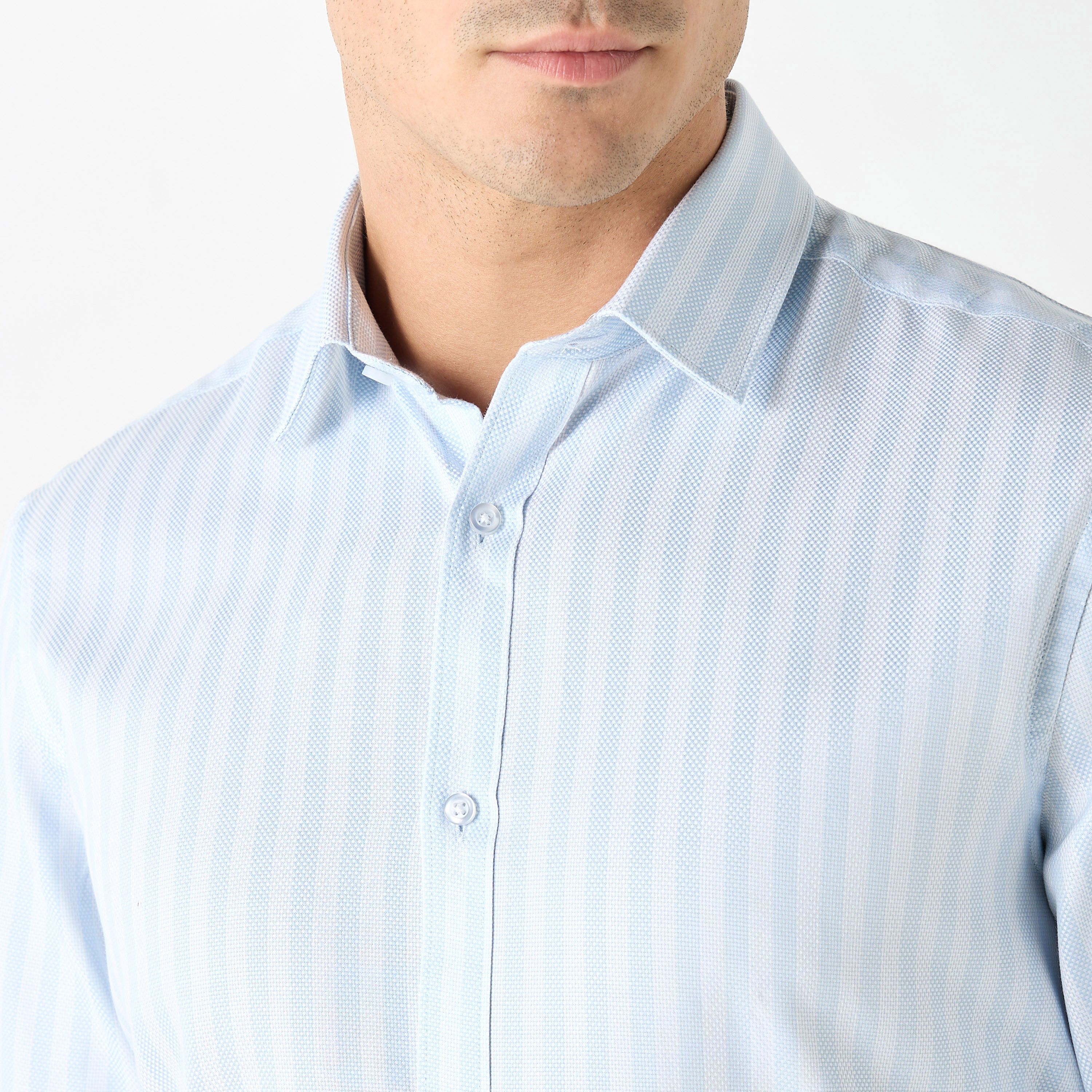 قميص مخطط بياقة وقصّة عادية وأكمام طويلة-men-clothing-shirts-image-9