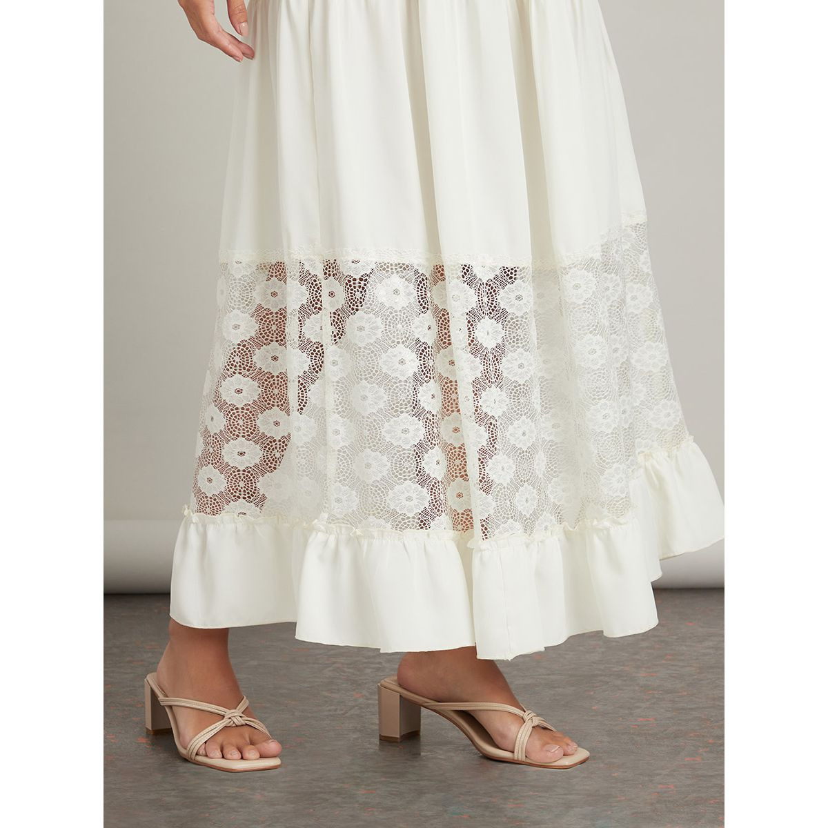 فستان طويل بتداخلات دانتيل-women-clothing-dresses-image-3