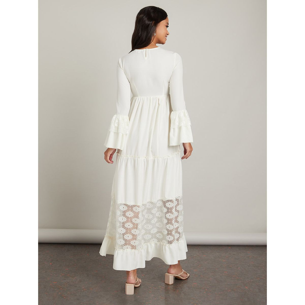 فستان طويل بتداخلات دانتيل-women-clothing-dresses-image-4