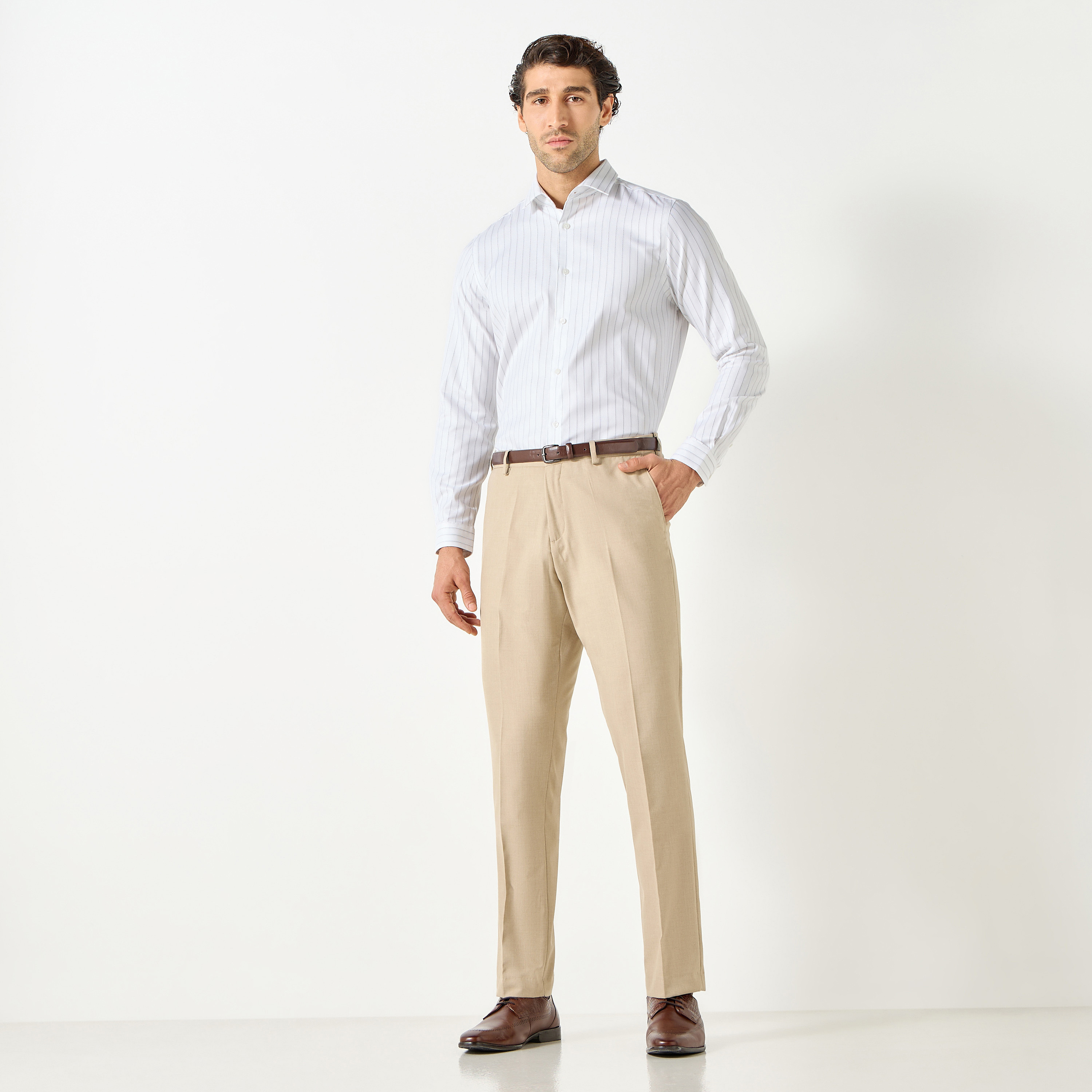 قميص مخطط بقصّة عادية وأكمام طويلة-men-clothing-shirts-image-2