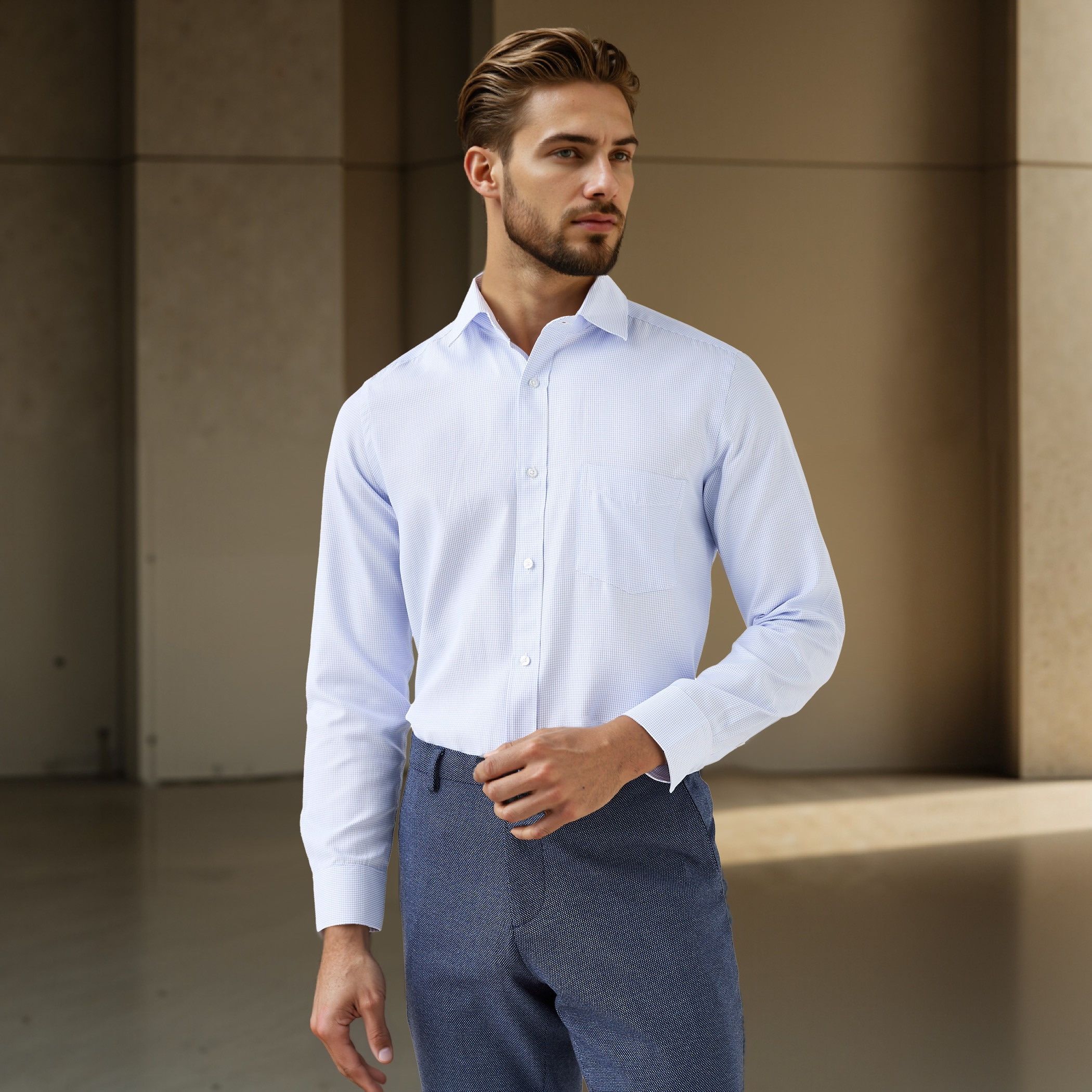 قميص كاروهات بقصة عادية وياقة وجيب على الصدر-men-clothing-shirts-image-1