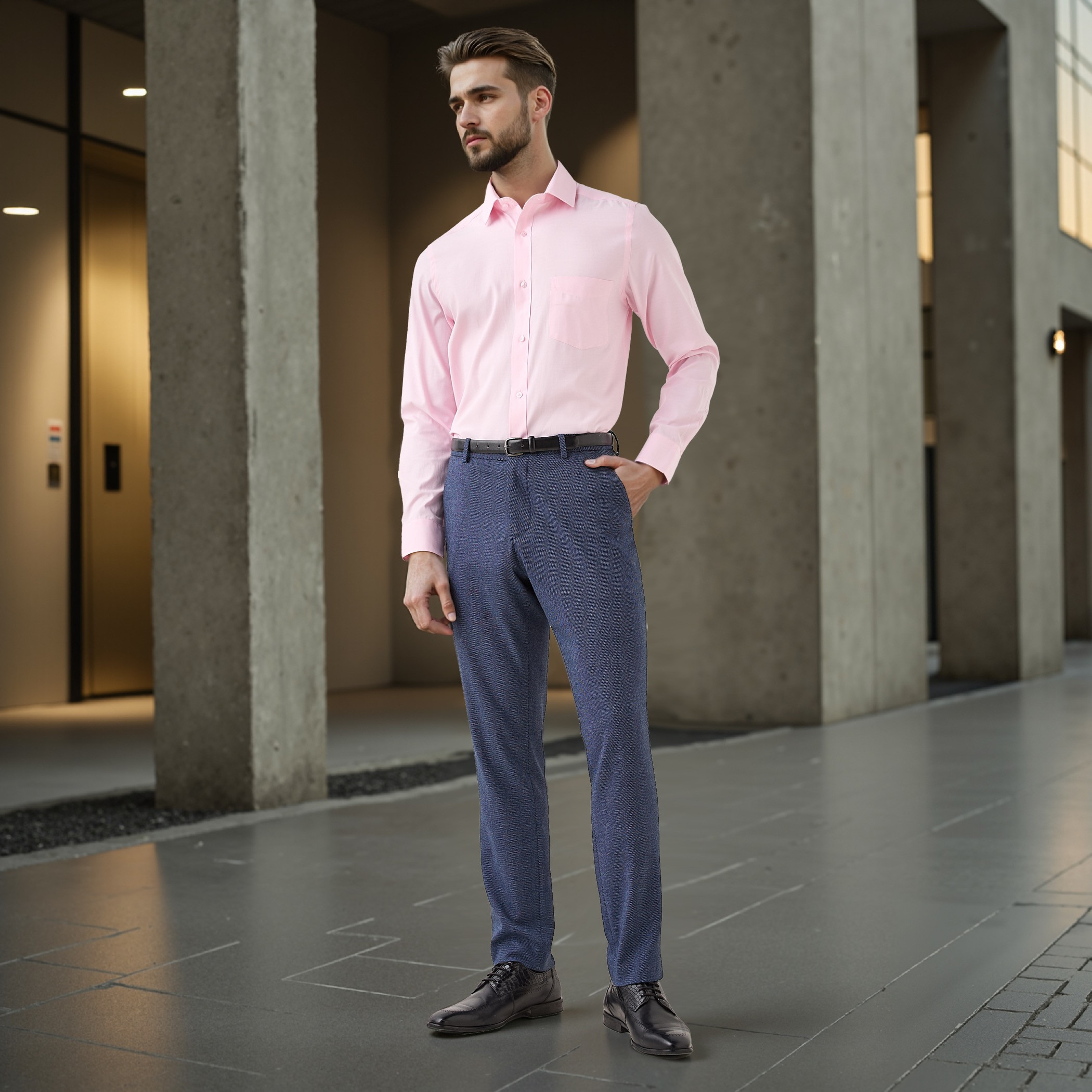 قميص كاروهات بقصة عادية وياقة وجيب على الصدر-men-clothing-shirts-image-2