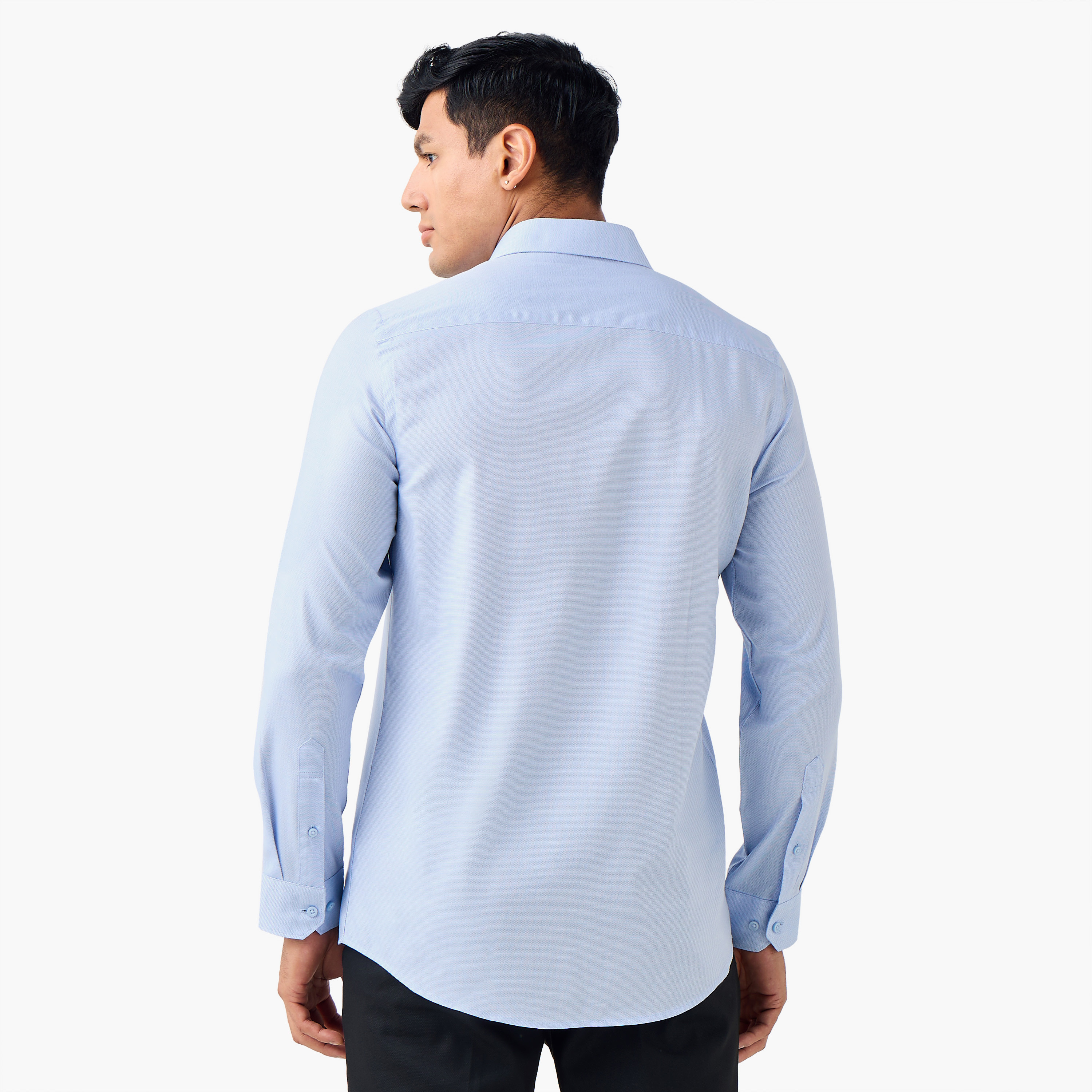 قميص بارز الملمس بقصّة عادية وياقة عادية-men-clothing-shirts-image-3