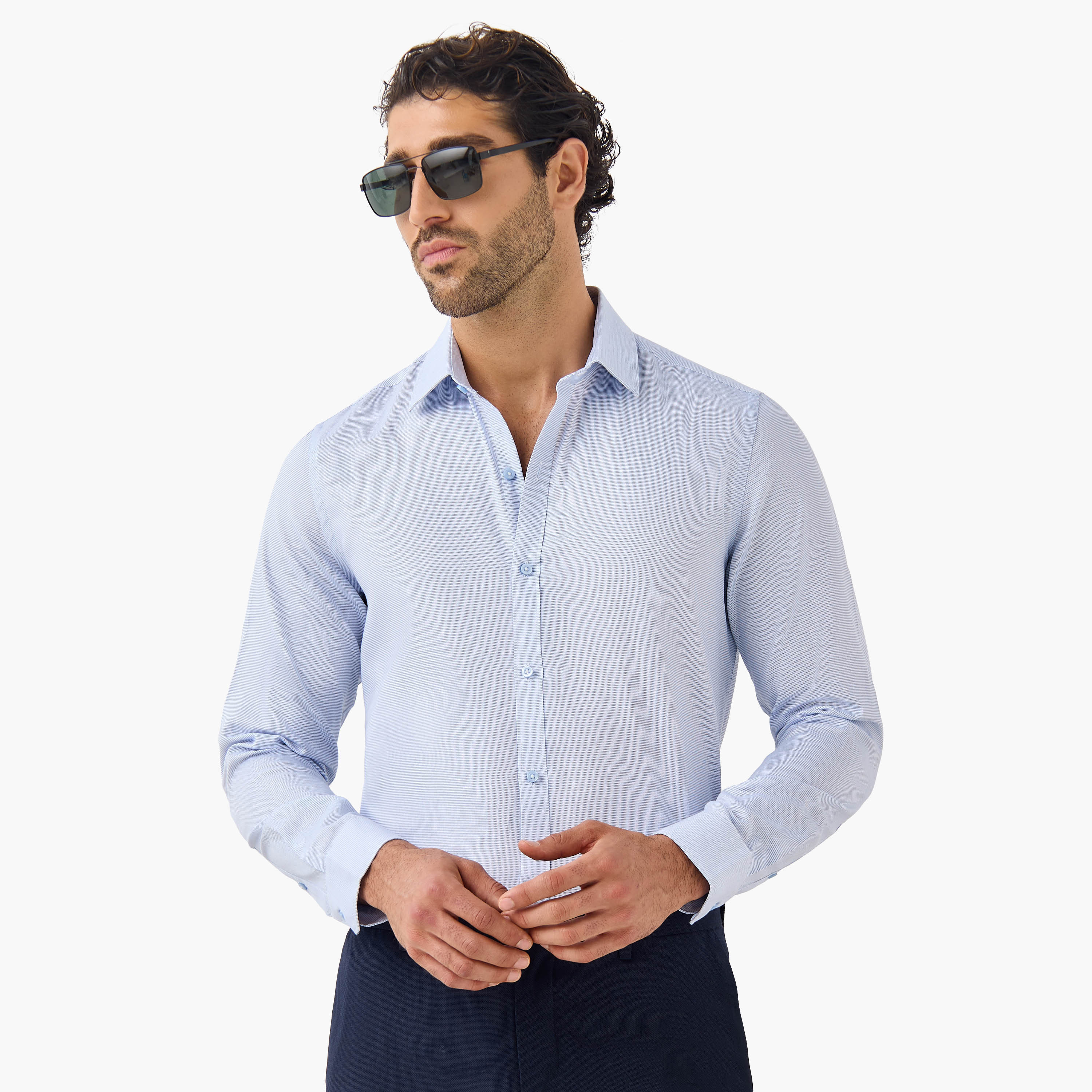 قميص بارز الملمس بقصّة عادية وياقة عادية-men-clothing-shirts-image-1