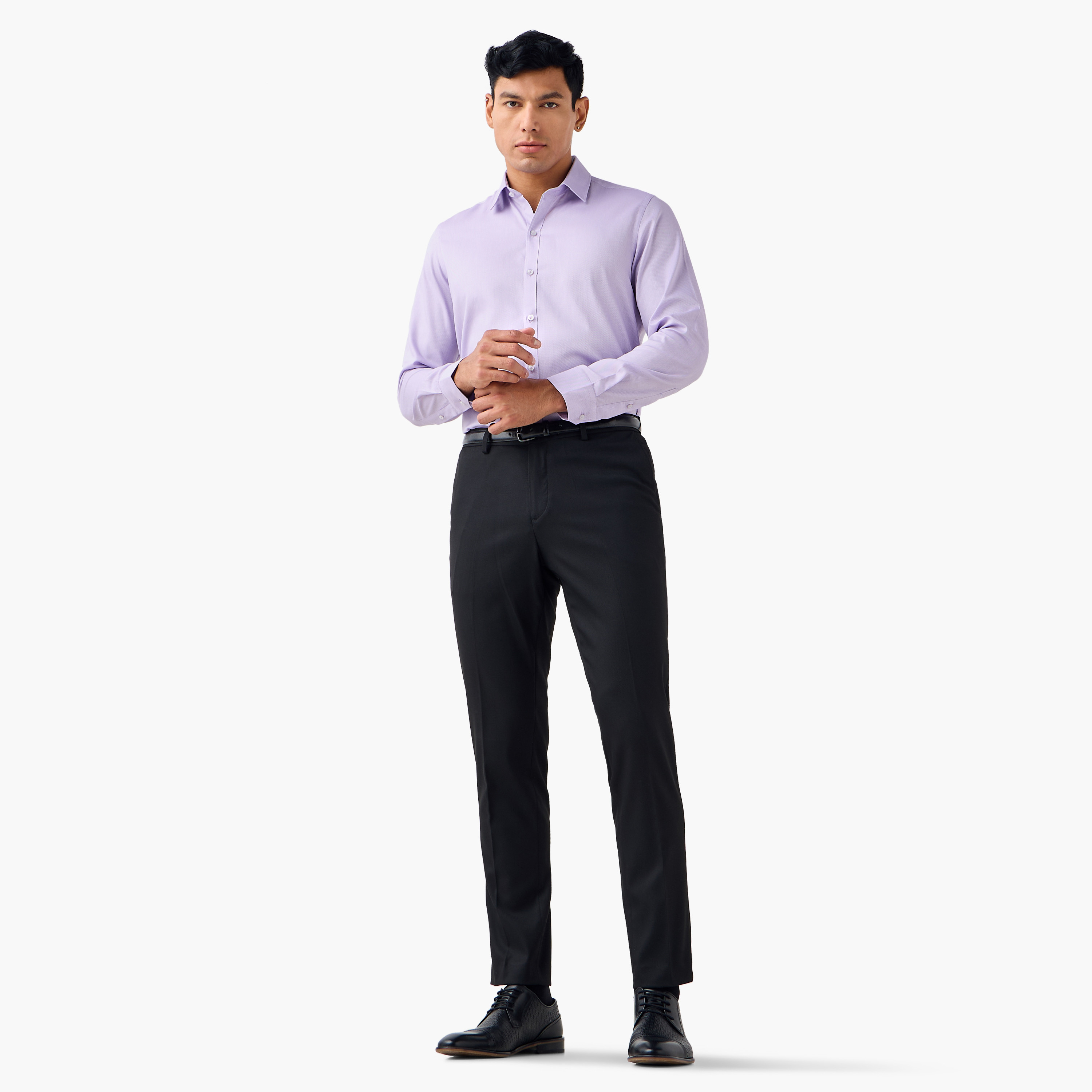 قميص رسمي بارز الملمس بقصّة عادية-men-clothing-shirts-image-2