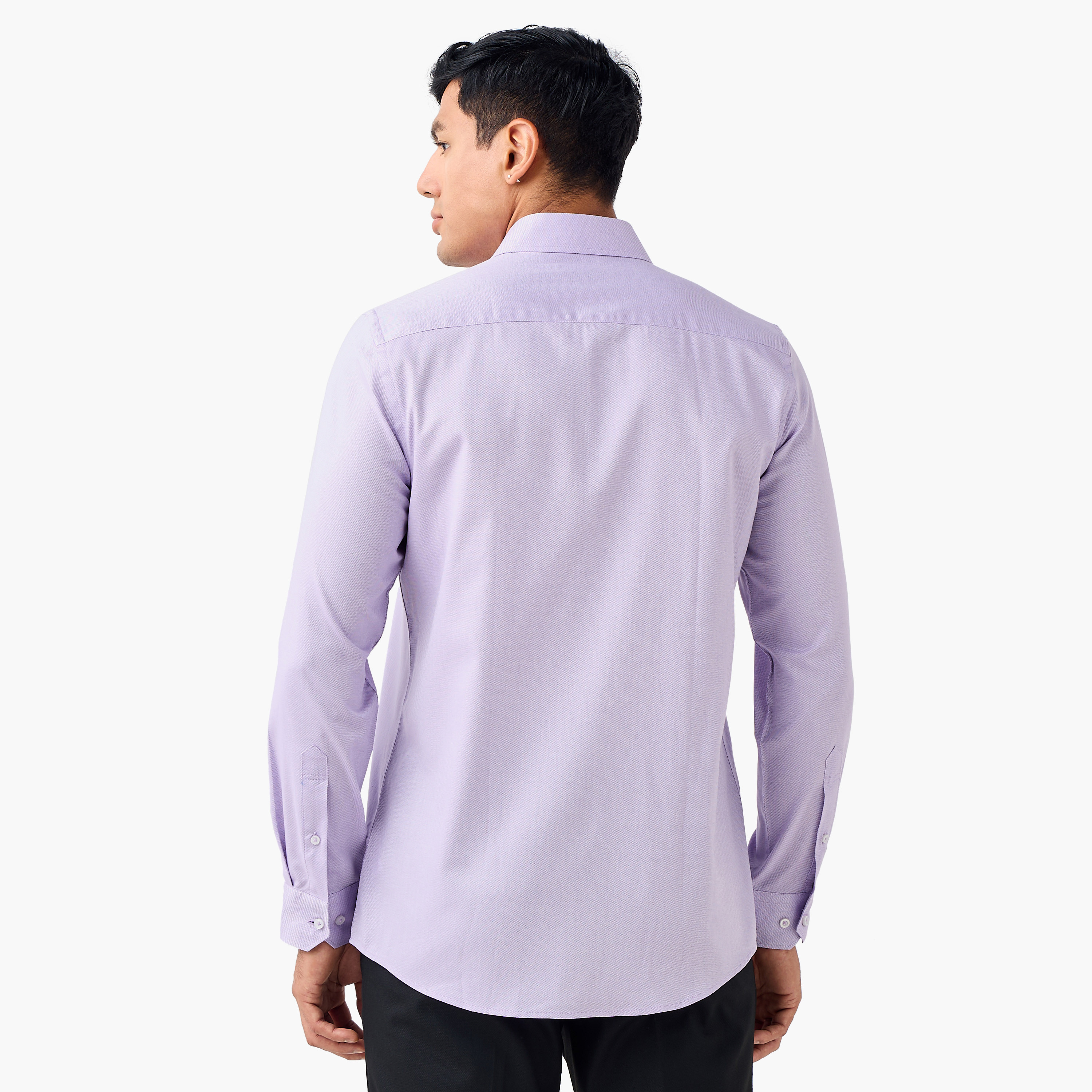 قميص رسمي بارز الملمس بقصّة عادية-men-clothing-shirts-image-3