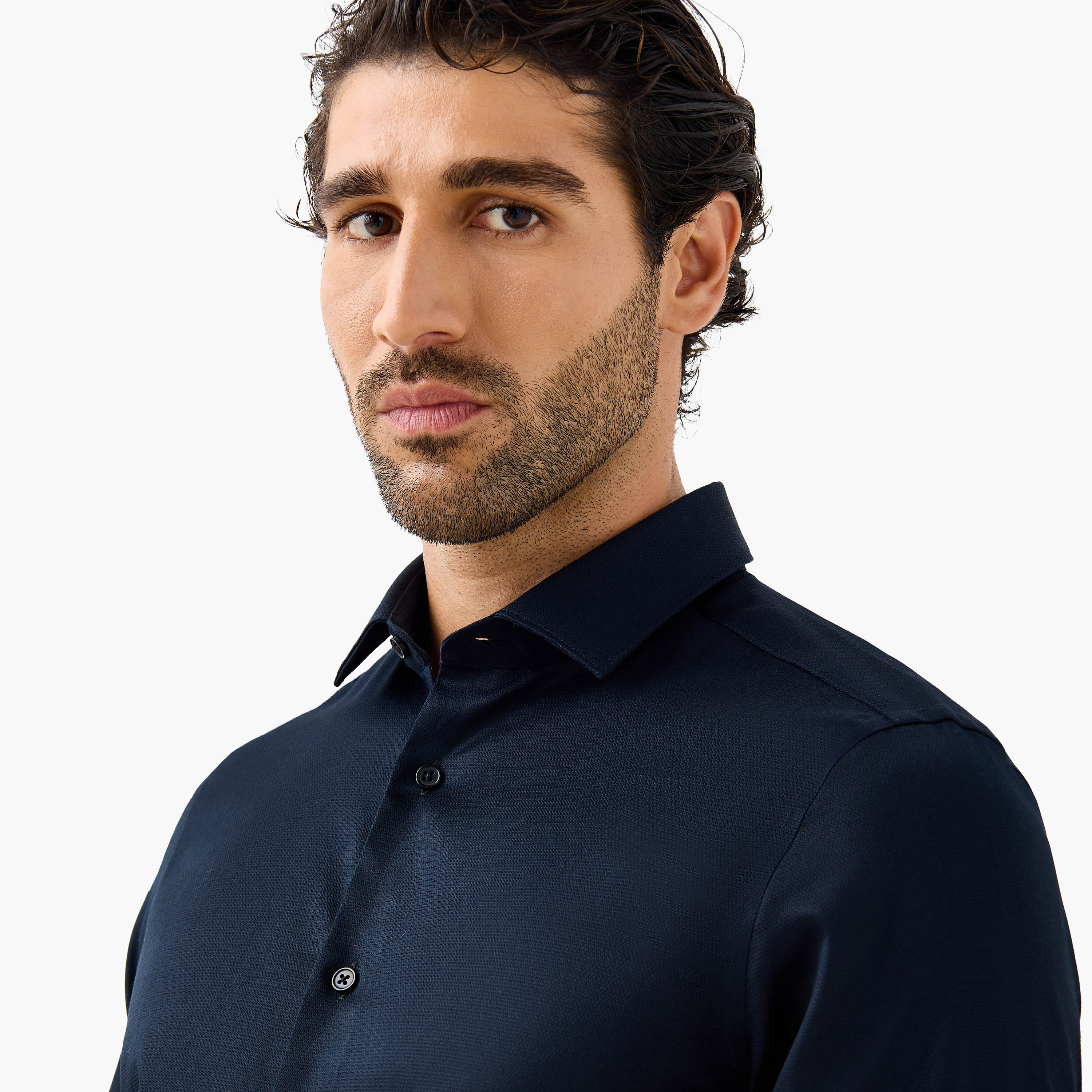 قميص بارز الملمس بقصّة عادية وأكمام طويلة-men-clothing-shirts-image-4