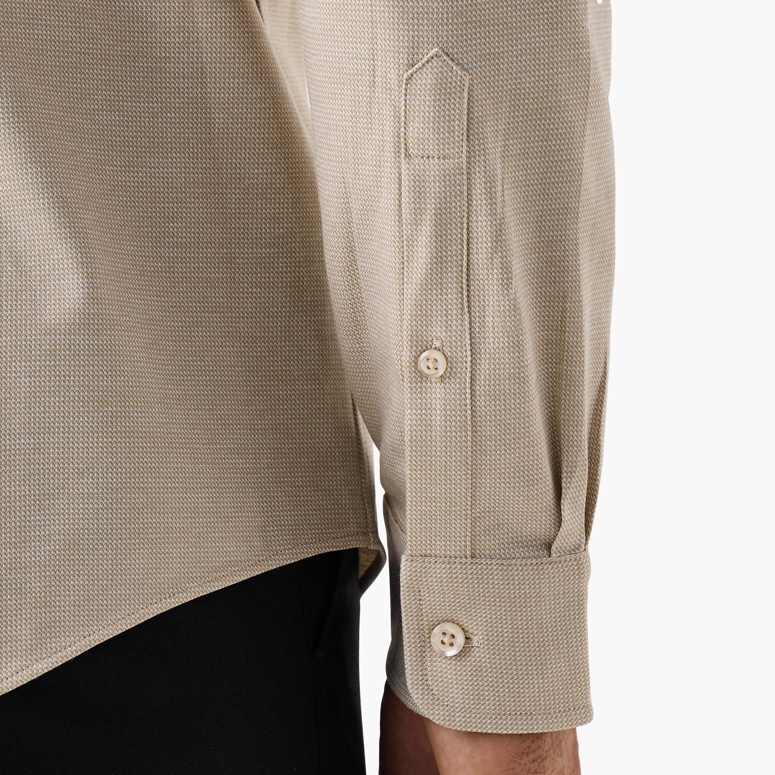 قميص بارز الملمس بقصة ضيقة وياقة-men-clothing-shirts-image-5