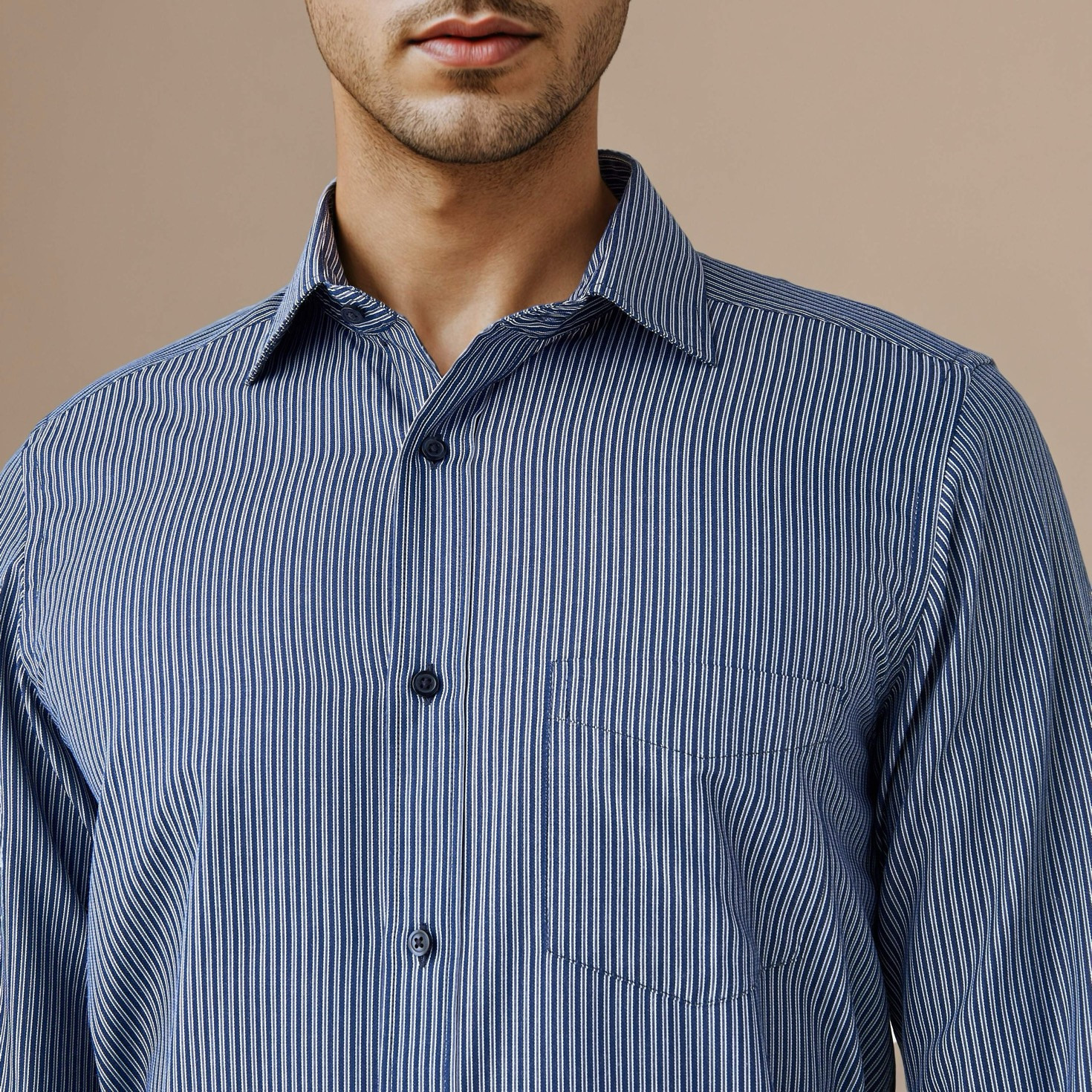 قميص مخطط بقصّة عادية-men-clothing-shirts-image-4
