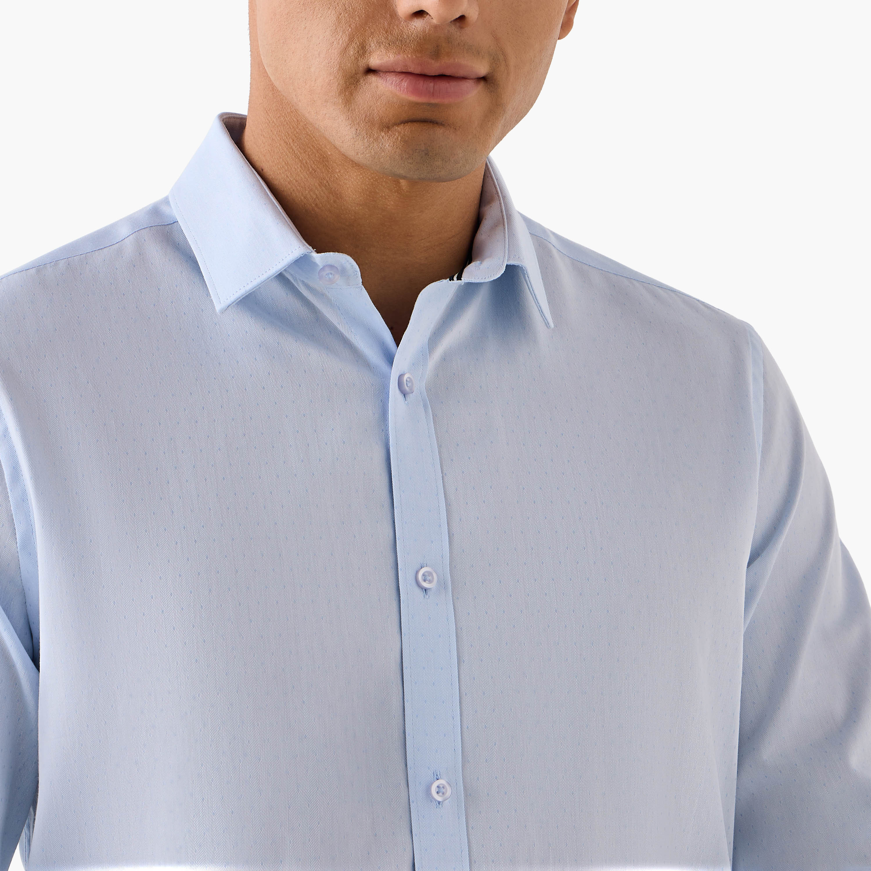 قميص بارز الملمس بياقة وقصة عادية-men-clothing-shirts-image-4