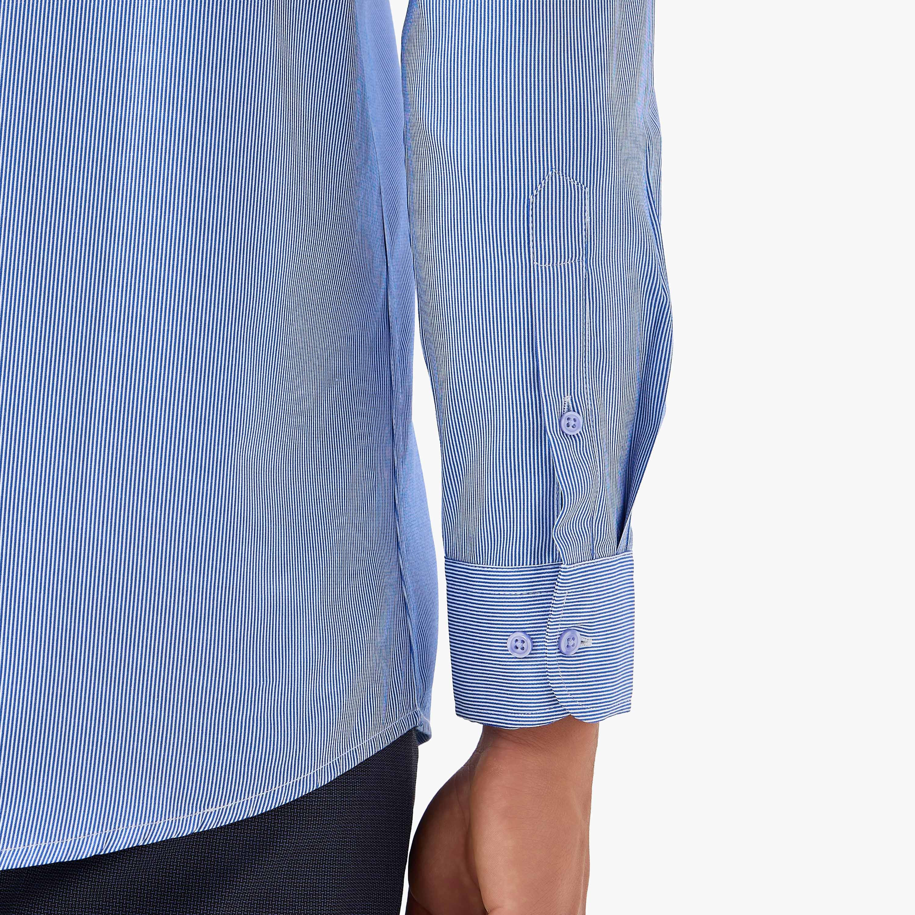 قميص بقصّة عادية وياقة واسعة وأكمام طويلة للرجال-men-clothing-shirts-image-6