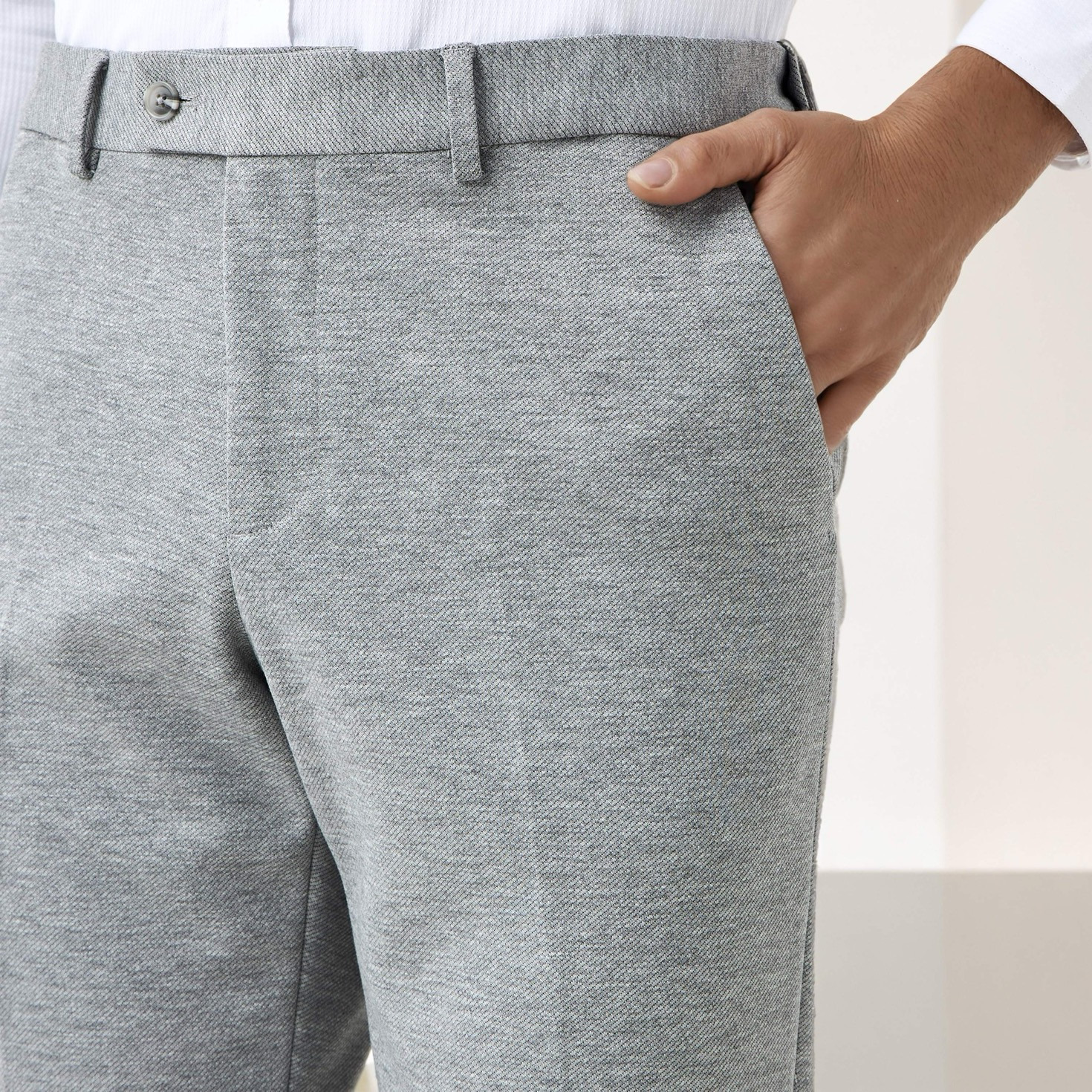 بنطلون رسمي تويل بقصة ضيقة وخصر مرن وملمس بارز-men-clothing-bottoms-trousersandchinos-trousers-image-4