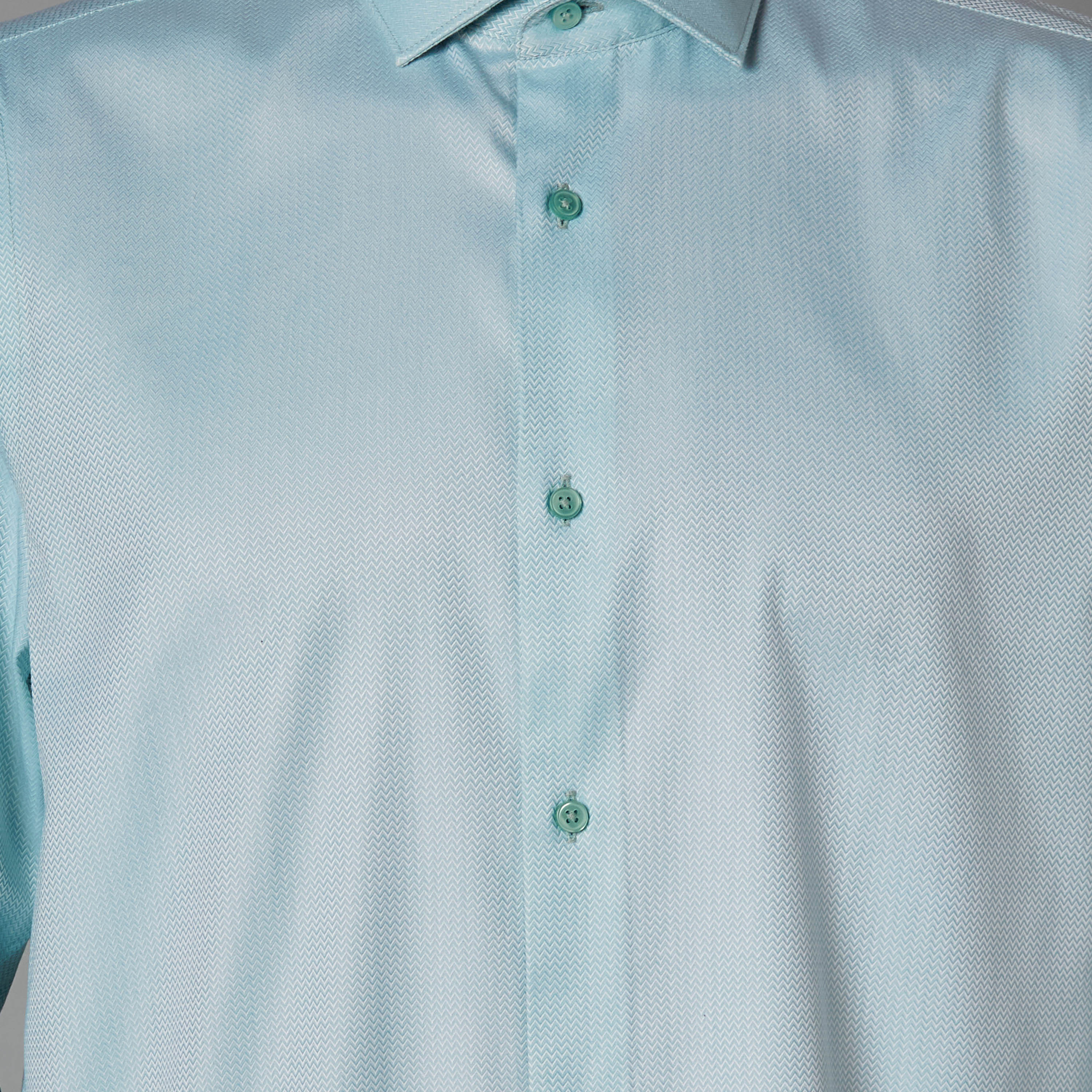 قميص رجالي بارز الملمس بقصة ضيقة وأكمام طويلة وياقة سبريد-men-clothing-shirts-image-4
