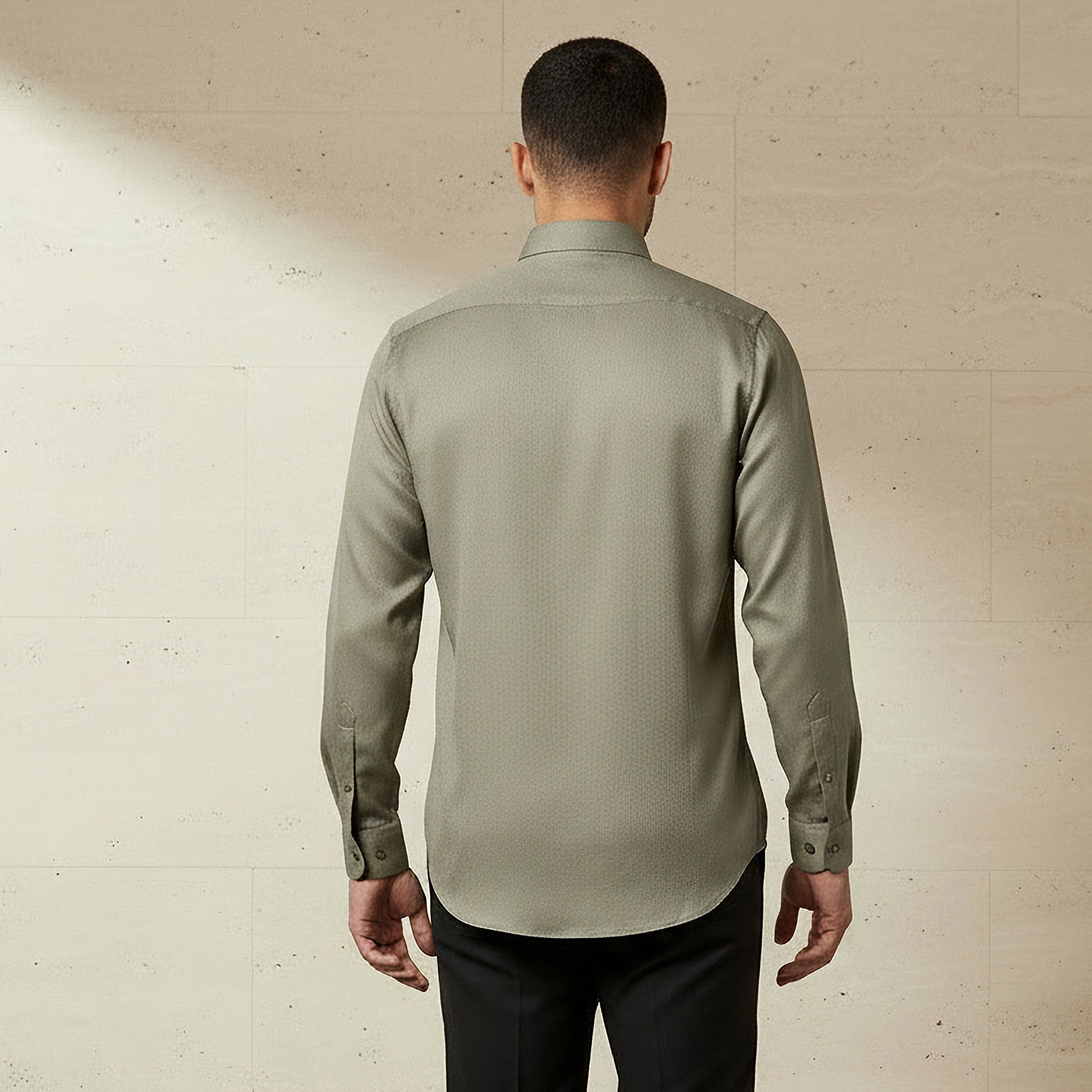 قميص رجالي بارز الملمس بقصة ضيقة وأكمام طويلة وياقة سبريد-men-clothing-shirts-image-3