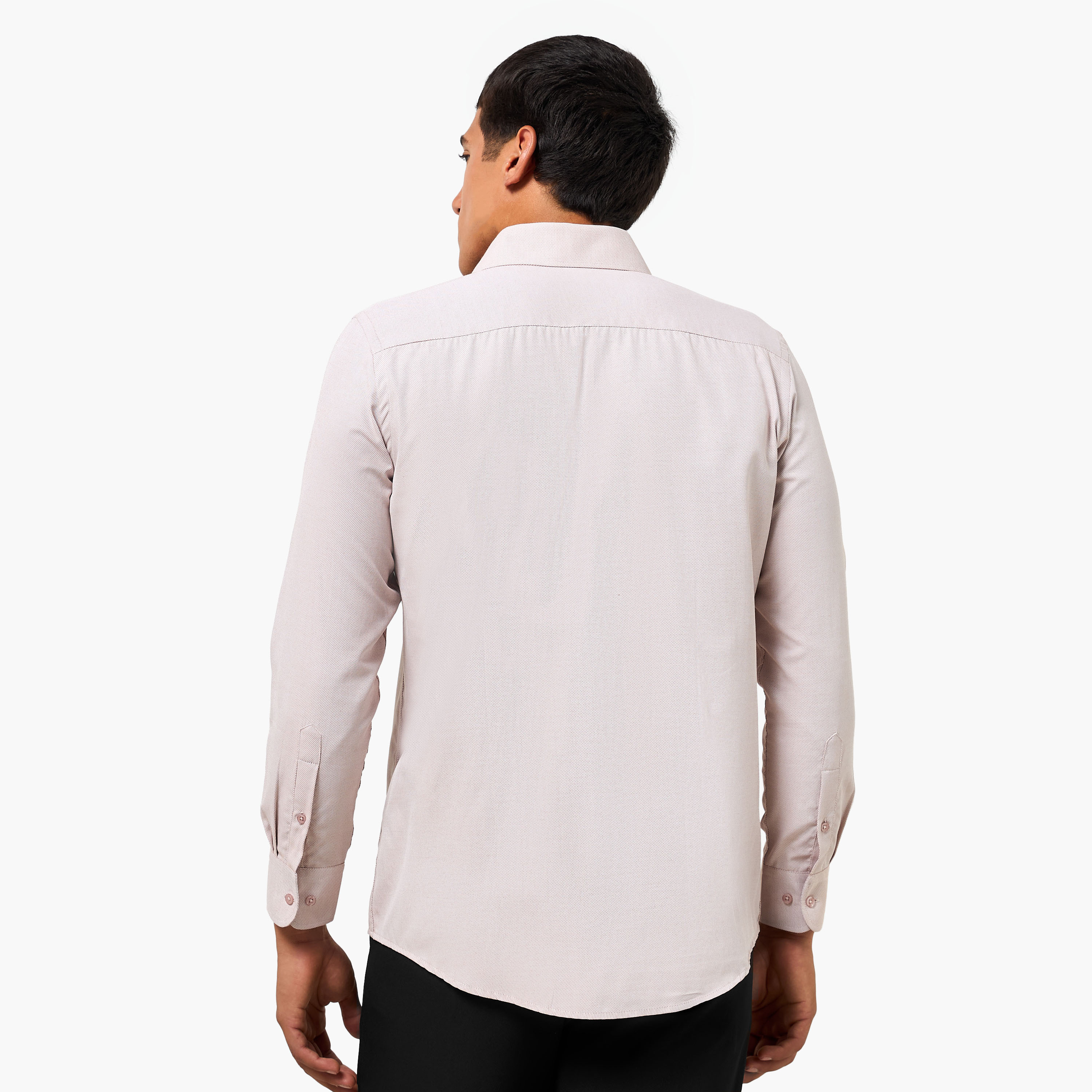 قميص بارز الملمس بأكمام طويلة وياقة وقصة عادية للرجال-men-clothing-shirts-image-4