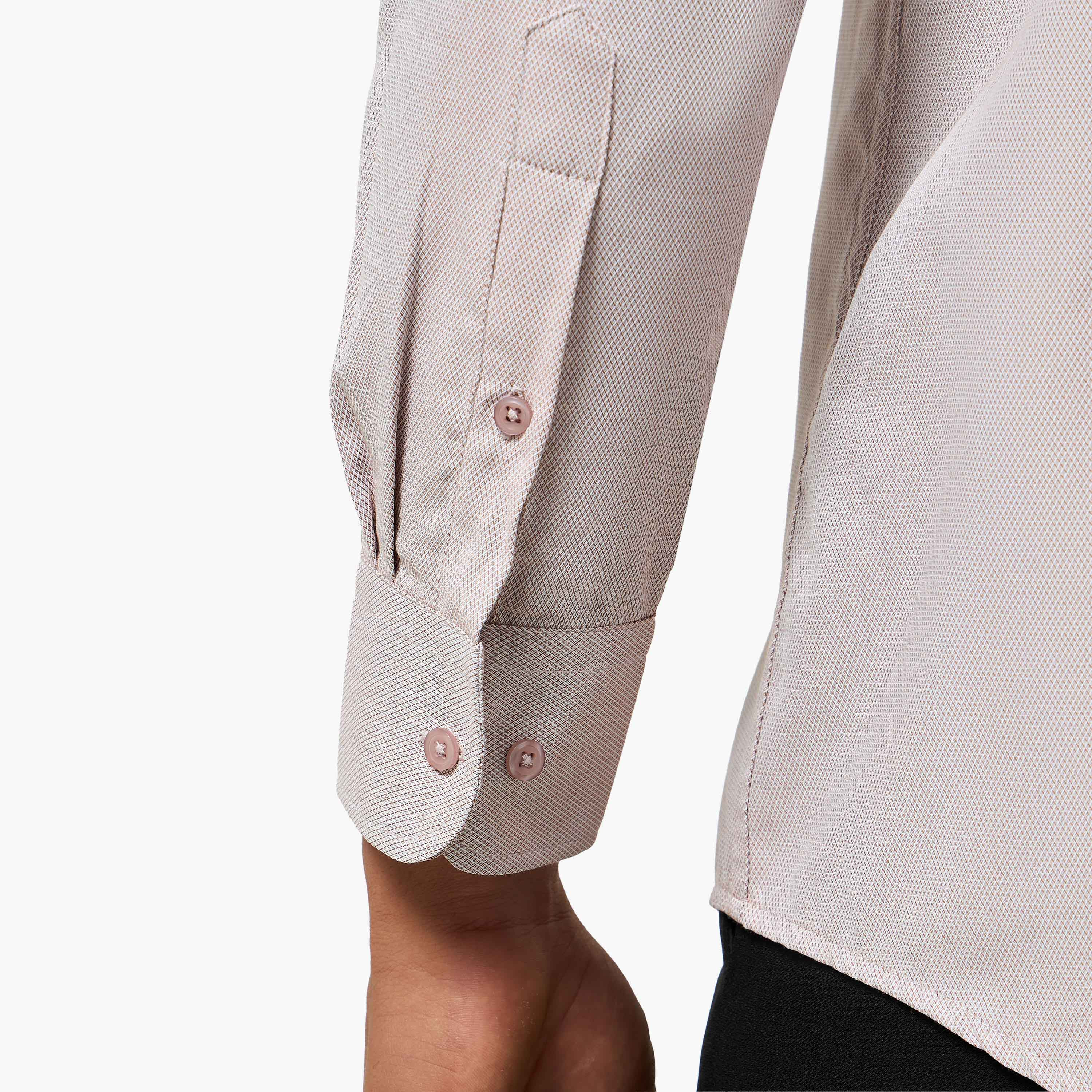 قميص بارز الملمس بأكمام طويلة وياقة وقصة عادية للرجال-men-clothing-shirts-image-5
