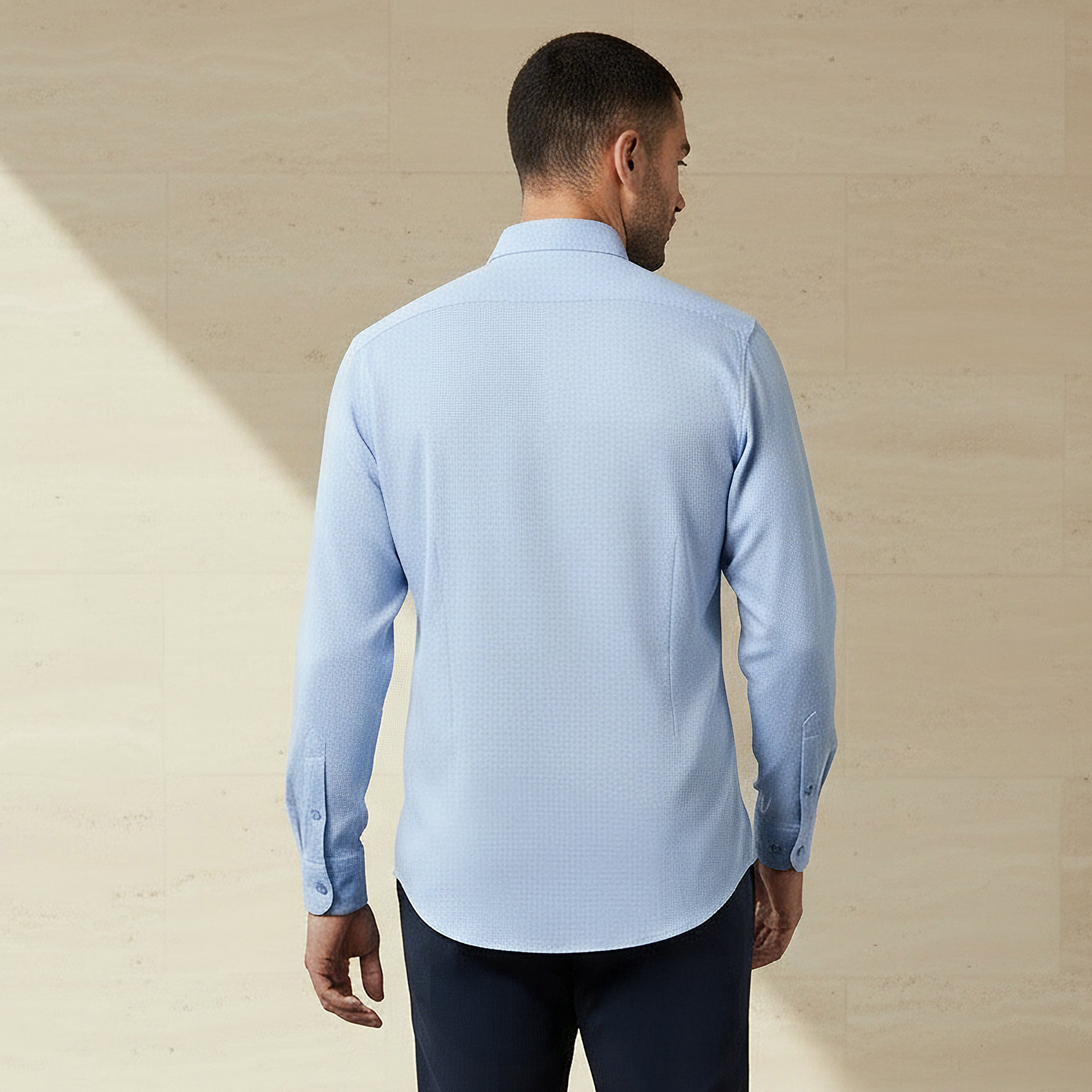 قميص رجالي بارز الملمس بقصة ضيقة وياقة عادية وأكمام طويلة-men-clothing-shirts-image-3