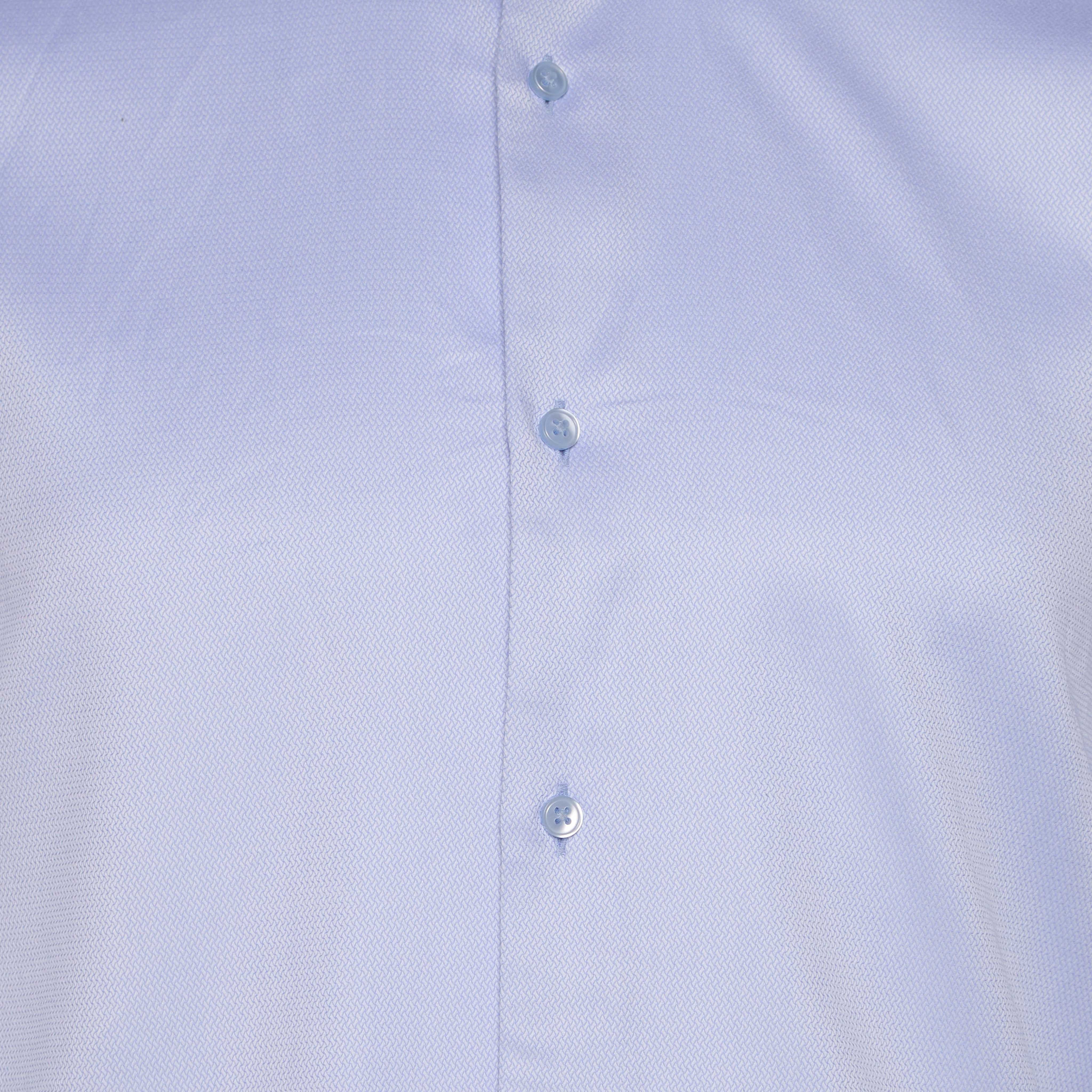 قميص بقصة عادية وياقة وملمس بارز وأكمام طويلة للرجال-men-clothing-shirts-image-2