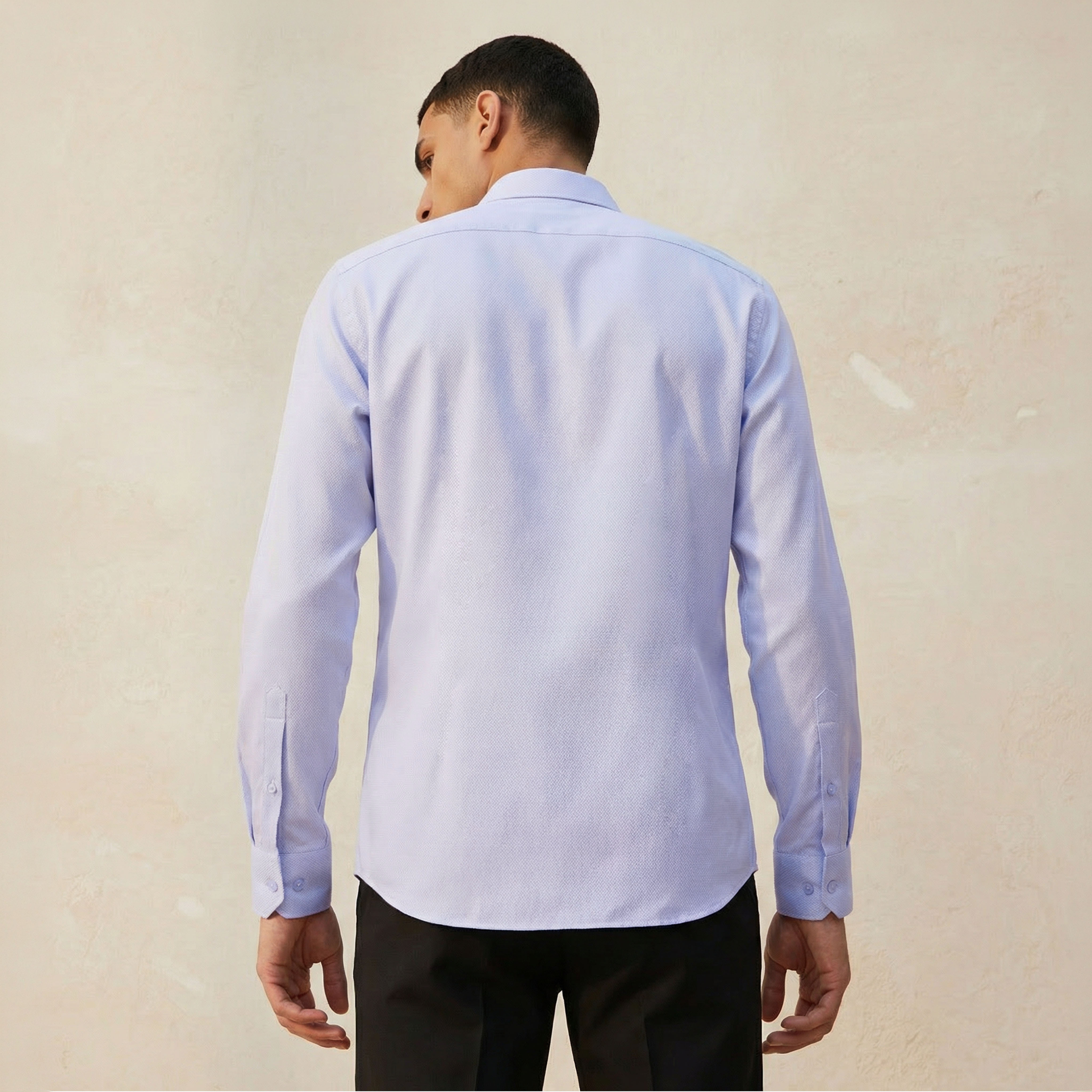 قميص بقصة عادية وياقة وملمس بارز وأكمام طويلة للرجال-men-clothing-shirts-image-4