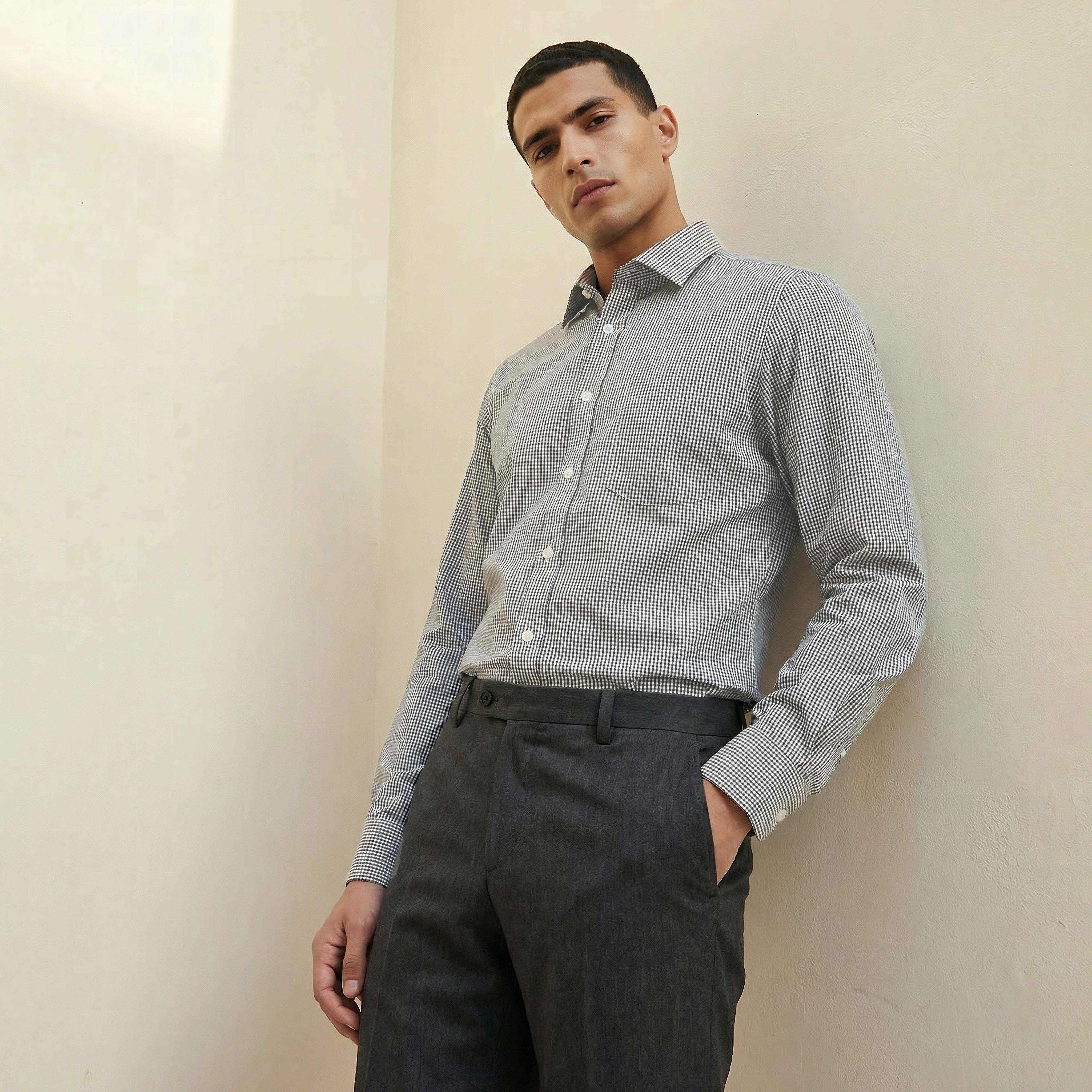 Men Regular Fit Collared Checked Long Sleeves Shirt-men-clothing-shirts-image-1