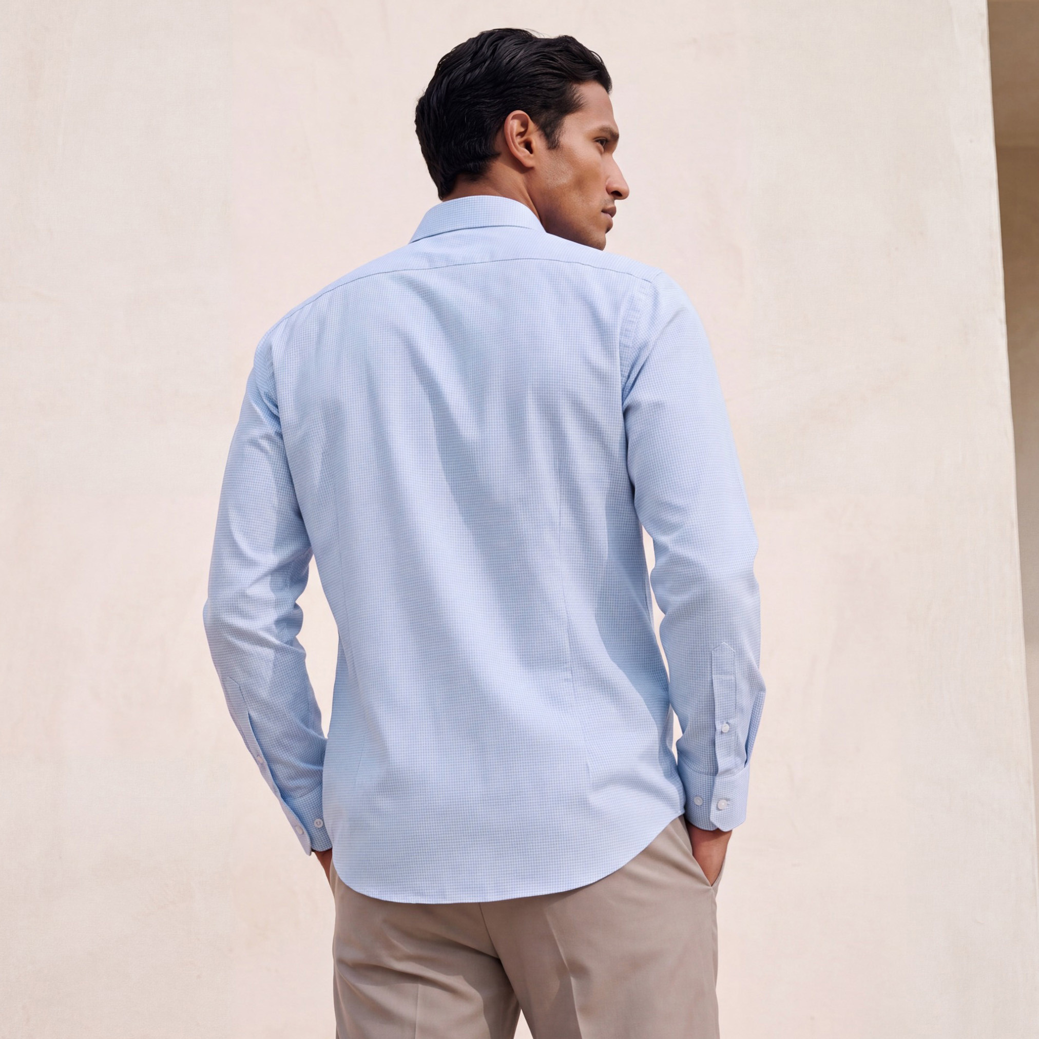قميص كاروهات بقصة عادية وياقة وأكمام طويلة-men-clothing-shirts-image-3