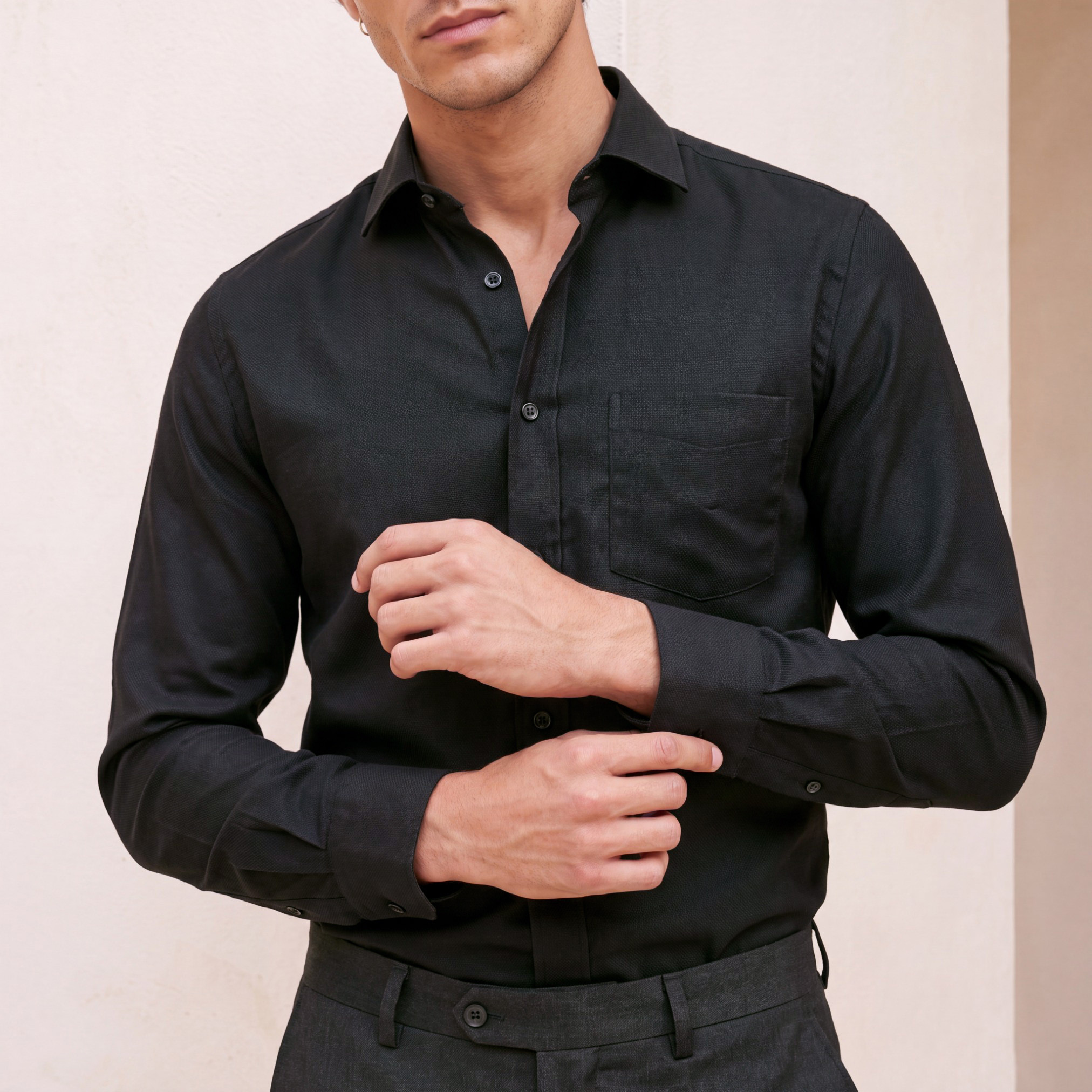 قميص بارز الملمس بأكمام طويلة وقصة عادية-men-clothing-shirts-image-6