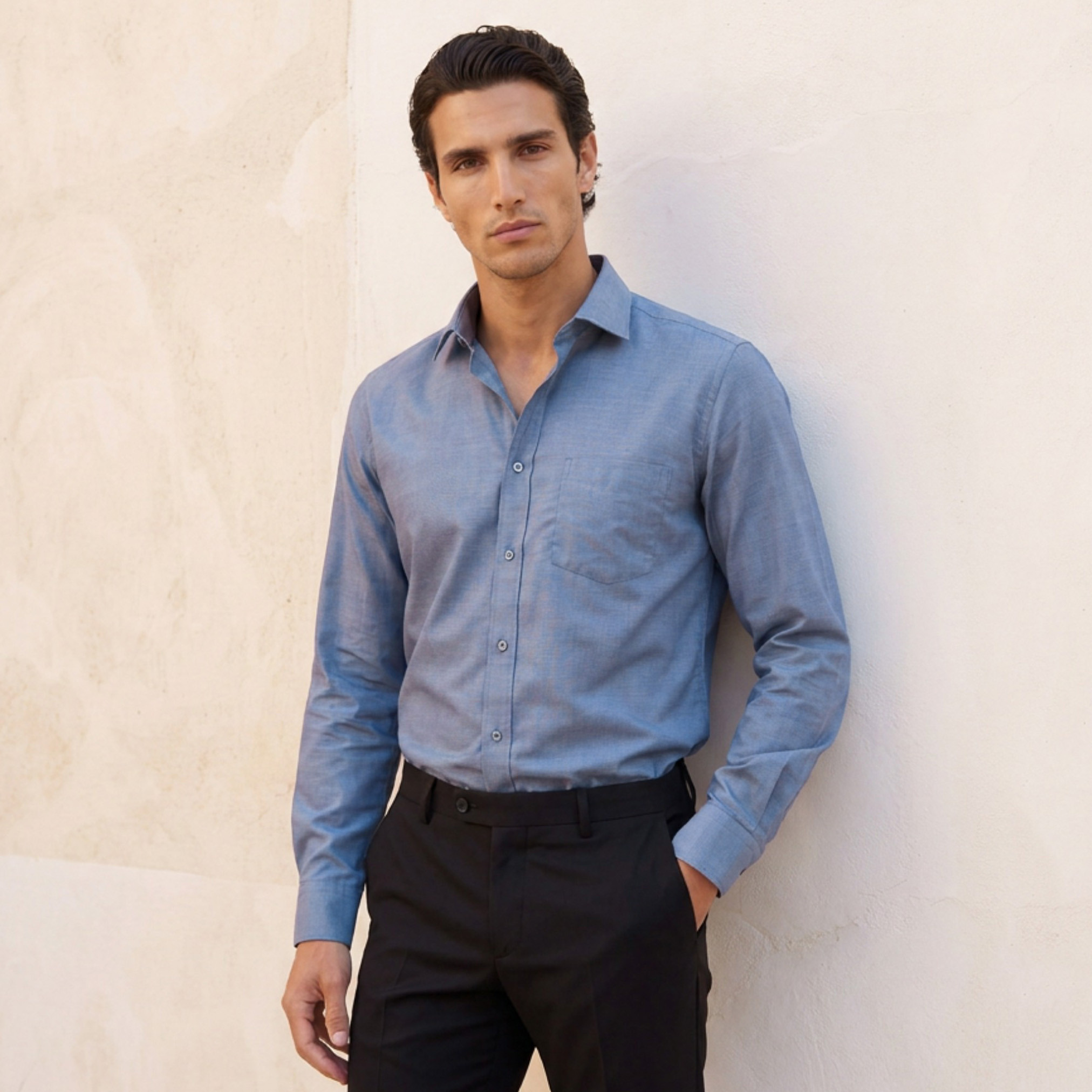 قميص بارز الملمس بأكمام طويلة وقصة وياقة مريحة-men-clothing-shirts-image-5