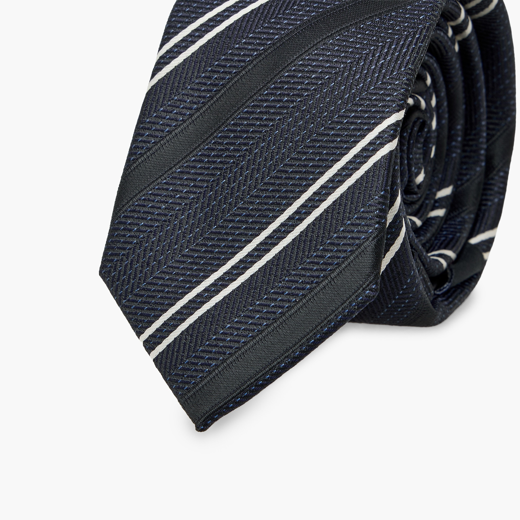 ربطة عنق رسمية مخططة للرجال-men-tiesandcufflinks-pocketsquares-image-4