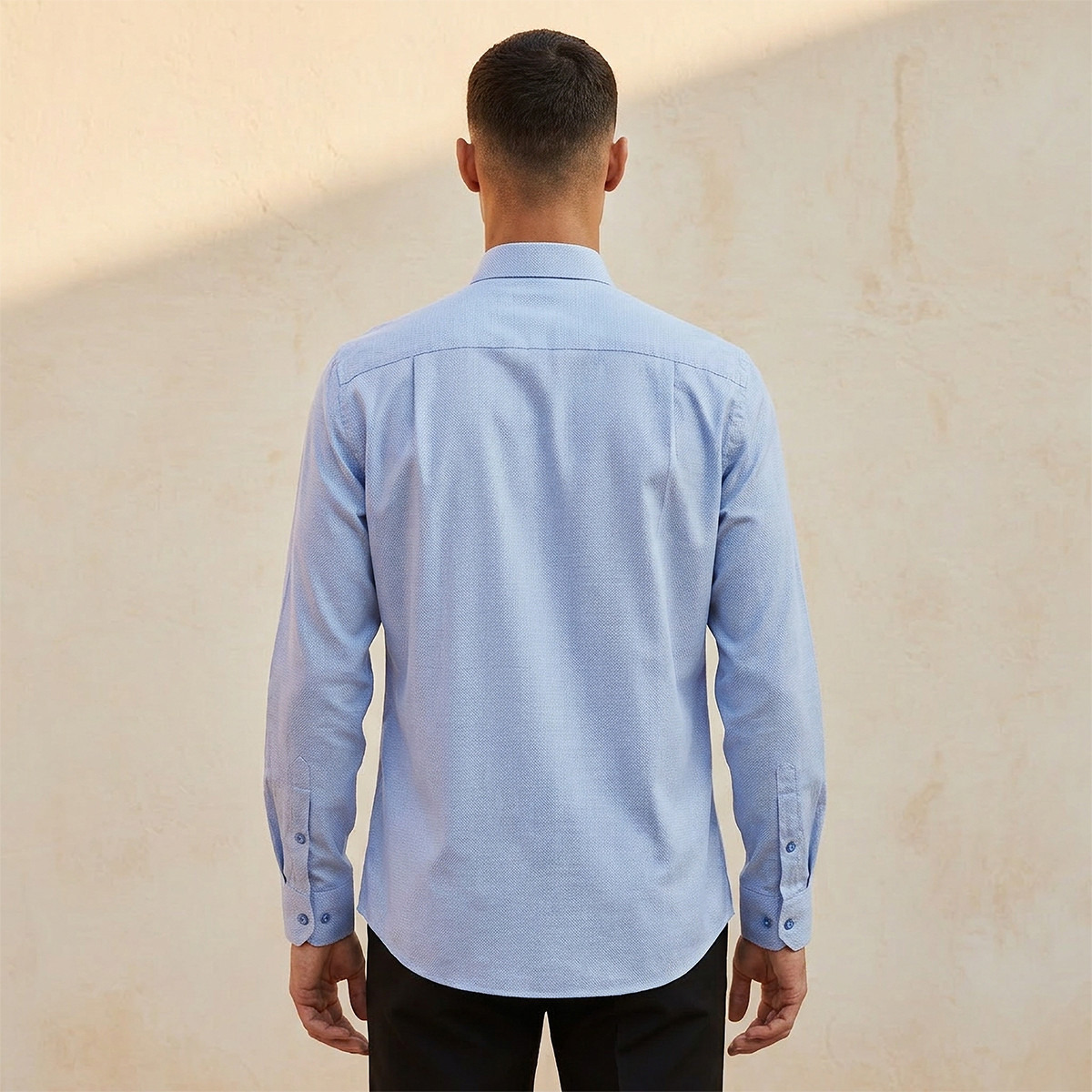 قميص بارز الملمس بقصة وياقة عادية وأكمام طويلة-men-clothing-shirts-image-4