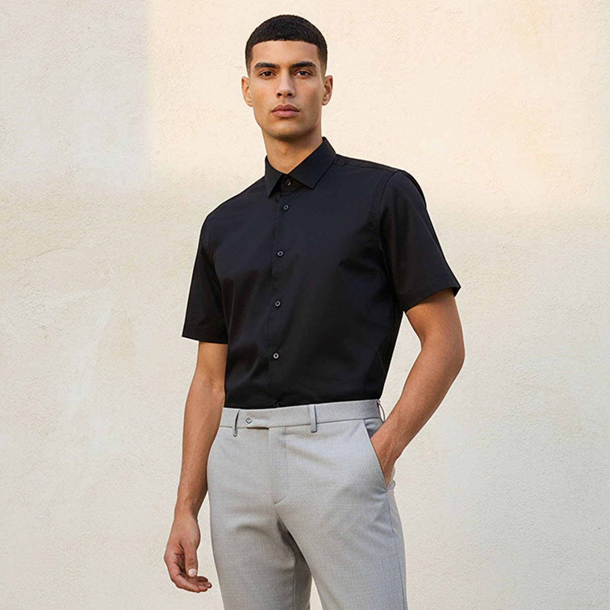 قميص بقصة سليم وياقة عادية وأكمام قصيرة-men-clothing-shirts-image-1