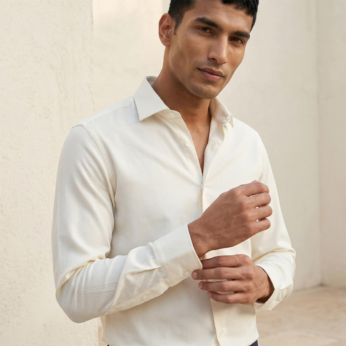 قميص بياقة عادية وأكمام طويلة وقصة سليم-men-clothing-shirts-image-7