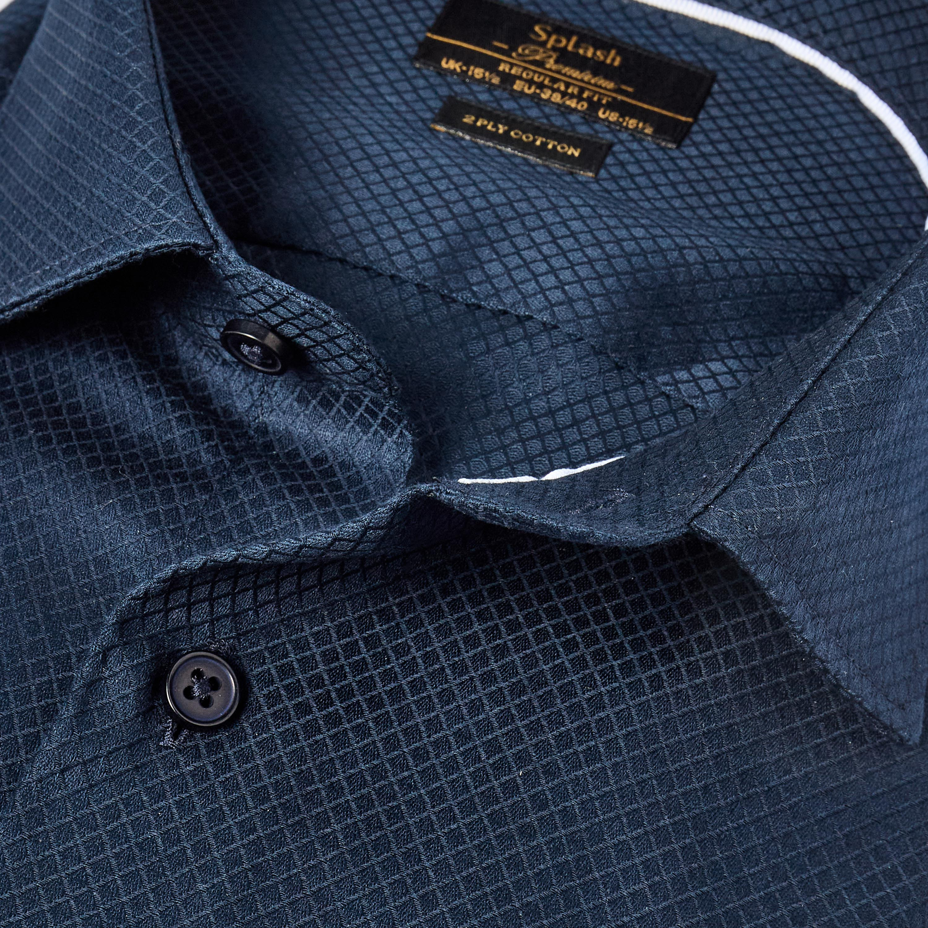 قميص دوبي بارز الملمس بقصة عادية وياقة عادية وأكمام طويلة-men-clothing-shirts-image-2