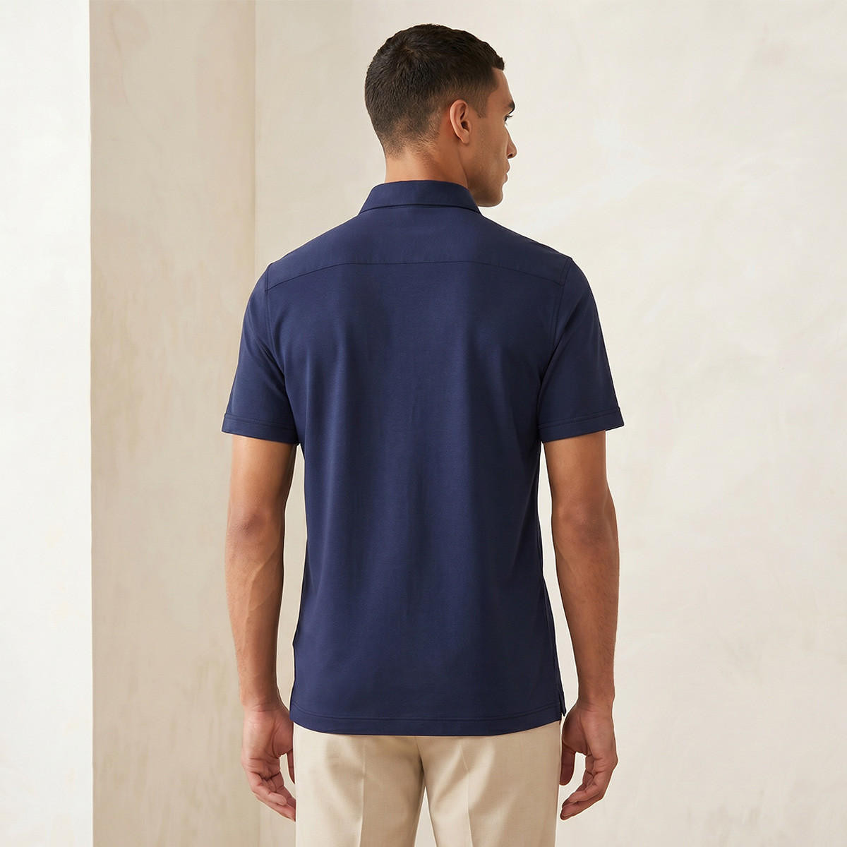 قميص بياقة كلاسيكية وقصة عادية وأكمام قصيرة-men-clothing-shirts-image-3