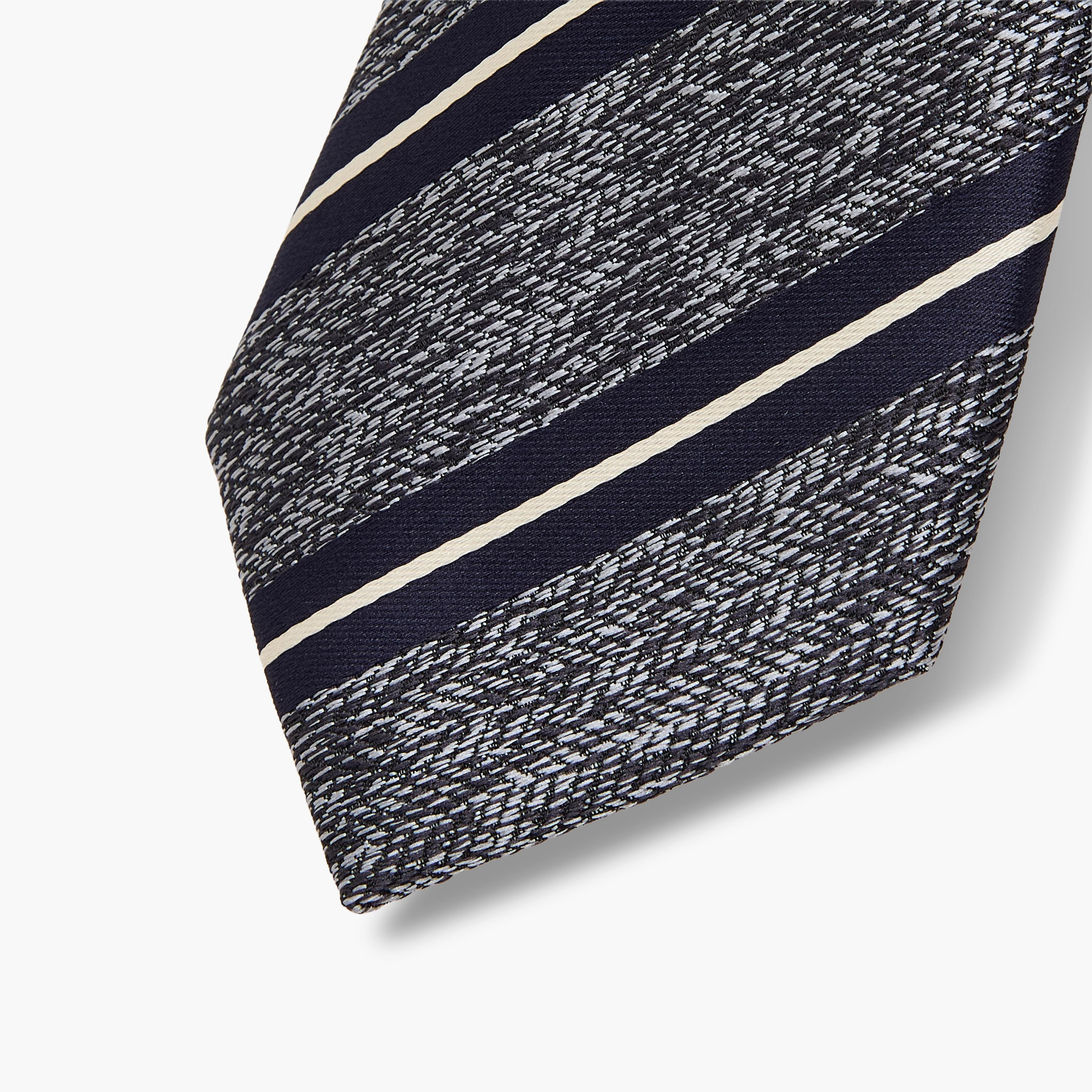 ربطة عنق مقلم-men-tiesandcufflinks-pocketsquares-image-4