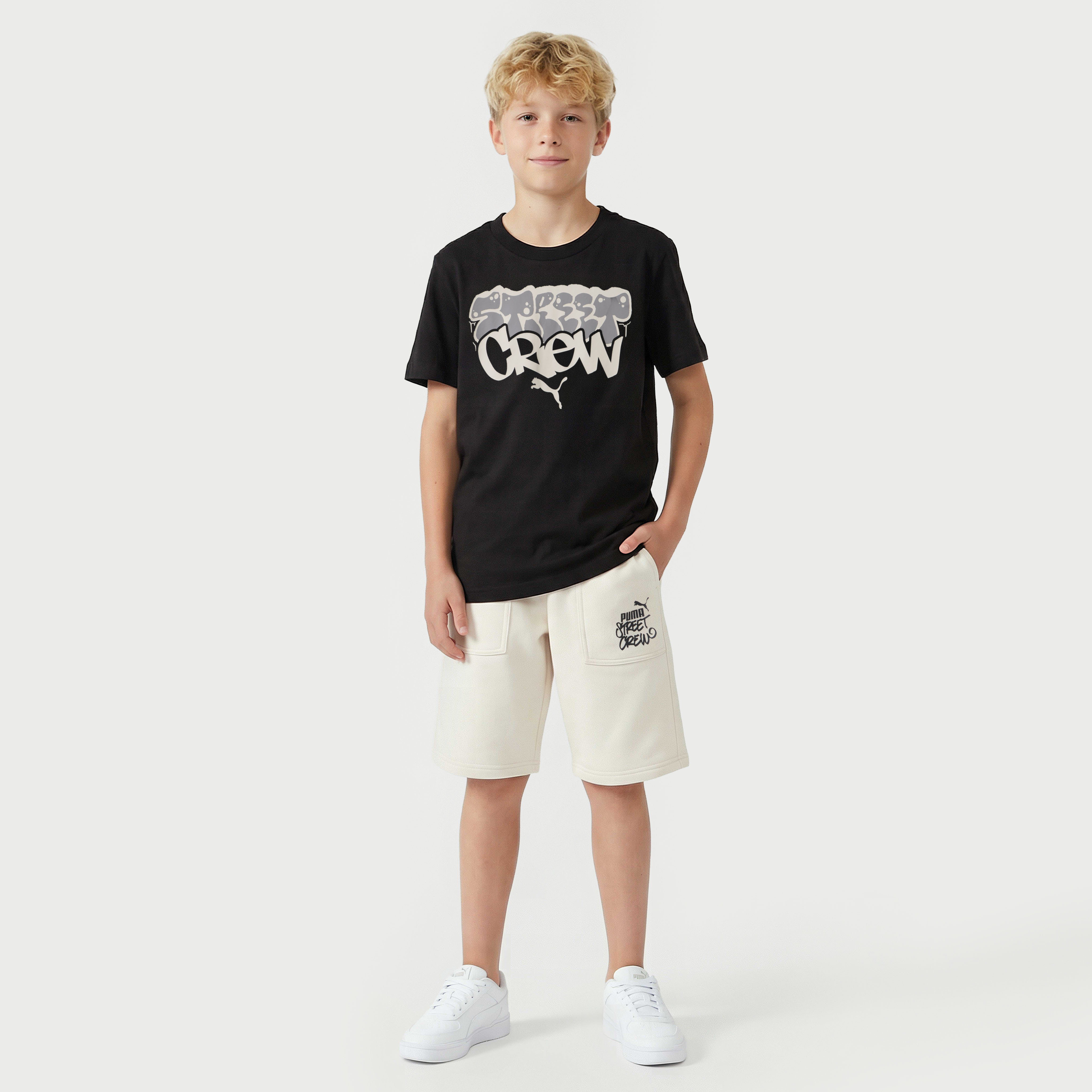 تيشيرت بطبعات جرافيتي وياقة ضيقة وأكمام قصيرة من بوما-sports-boys-clothing-tops-image-2