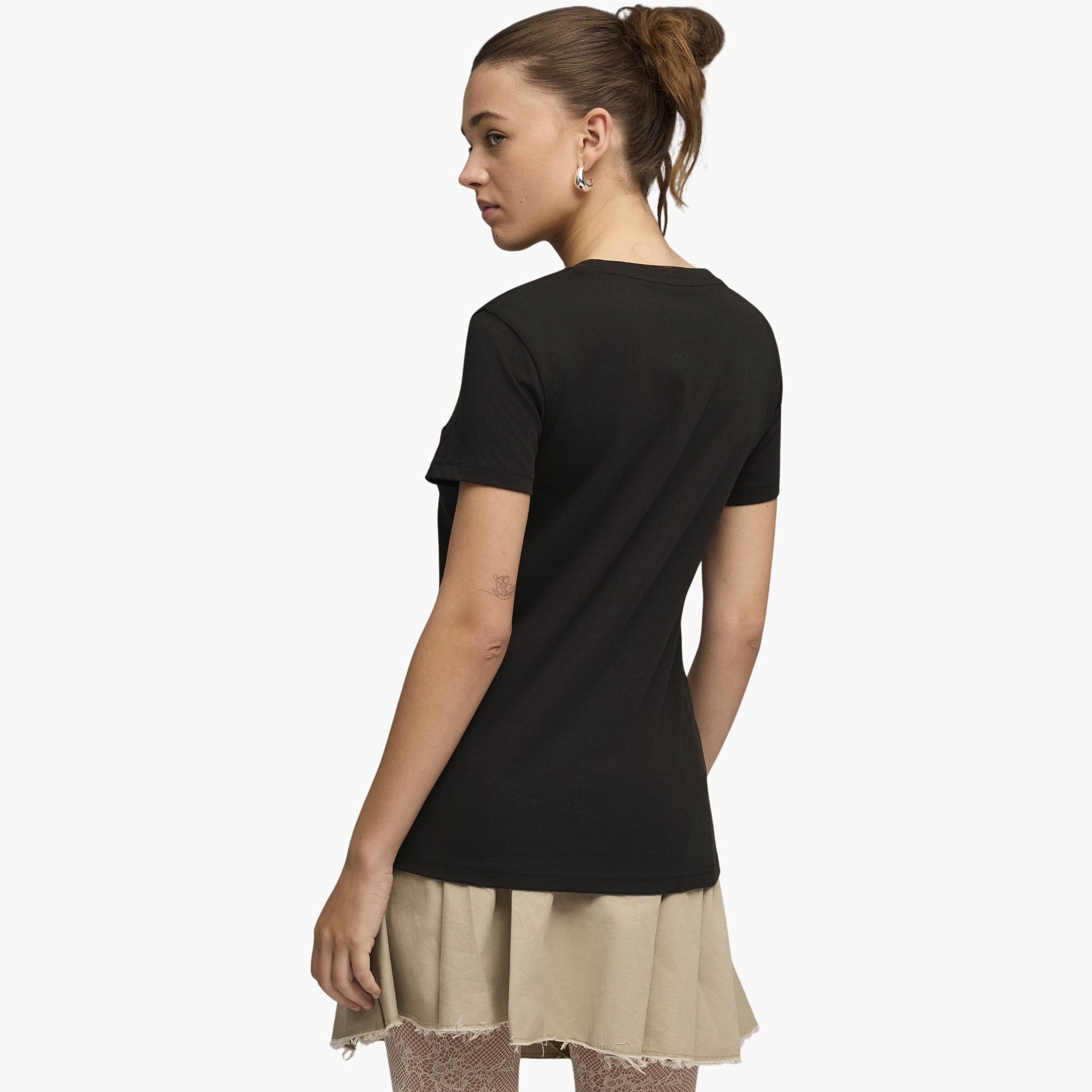 بوما - تيشيرت نسائي يومي بأكمام قصيرة معدنية وشعار-women-clothing-tshirts-image-3
